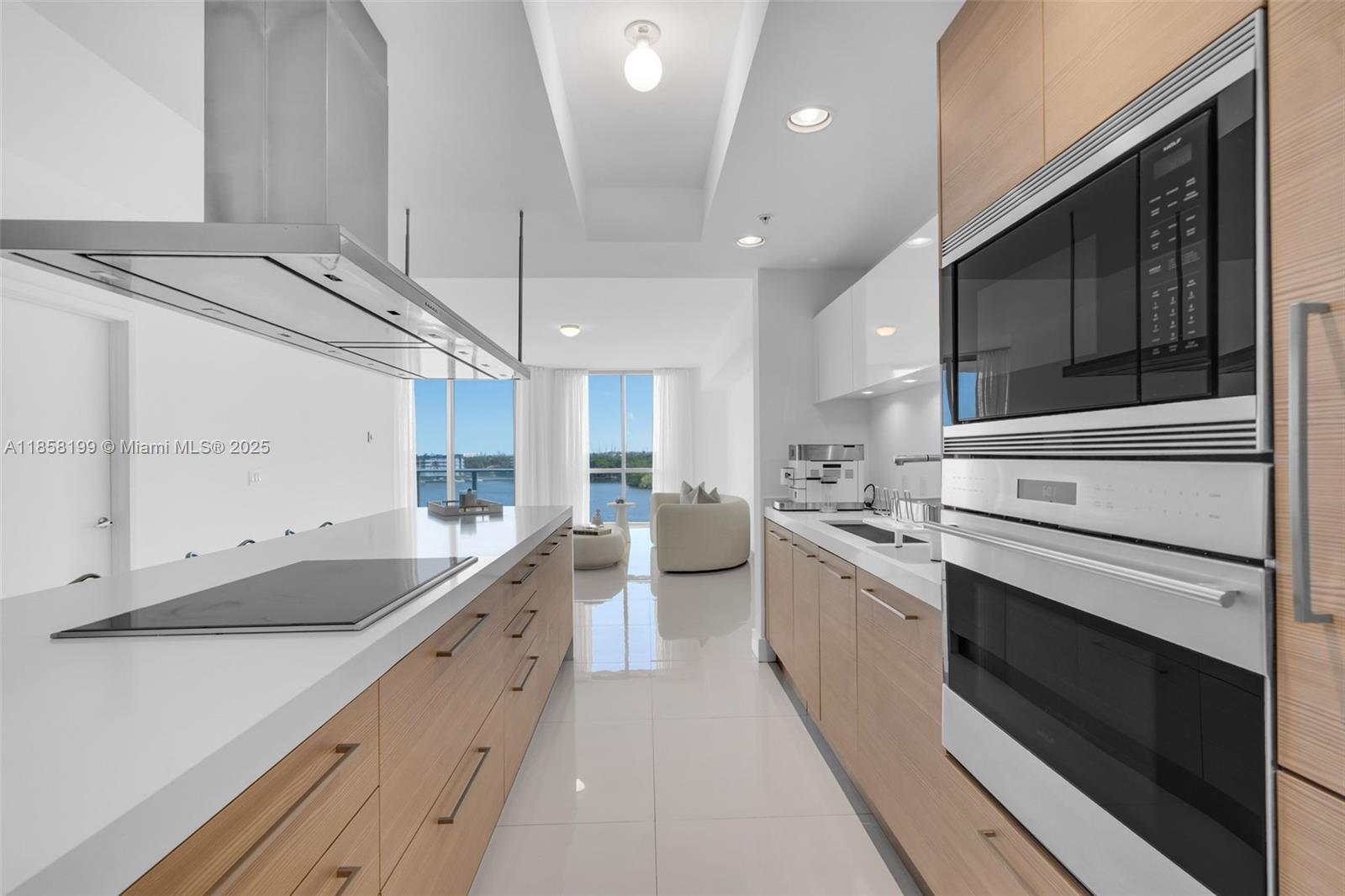 Photo of 17111 BISCAYNE BL  #506-S, North Miami Beach, Florida, 33160 - 