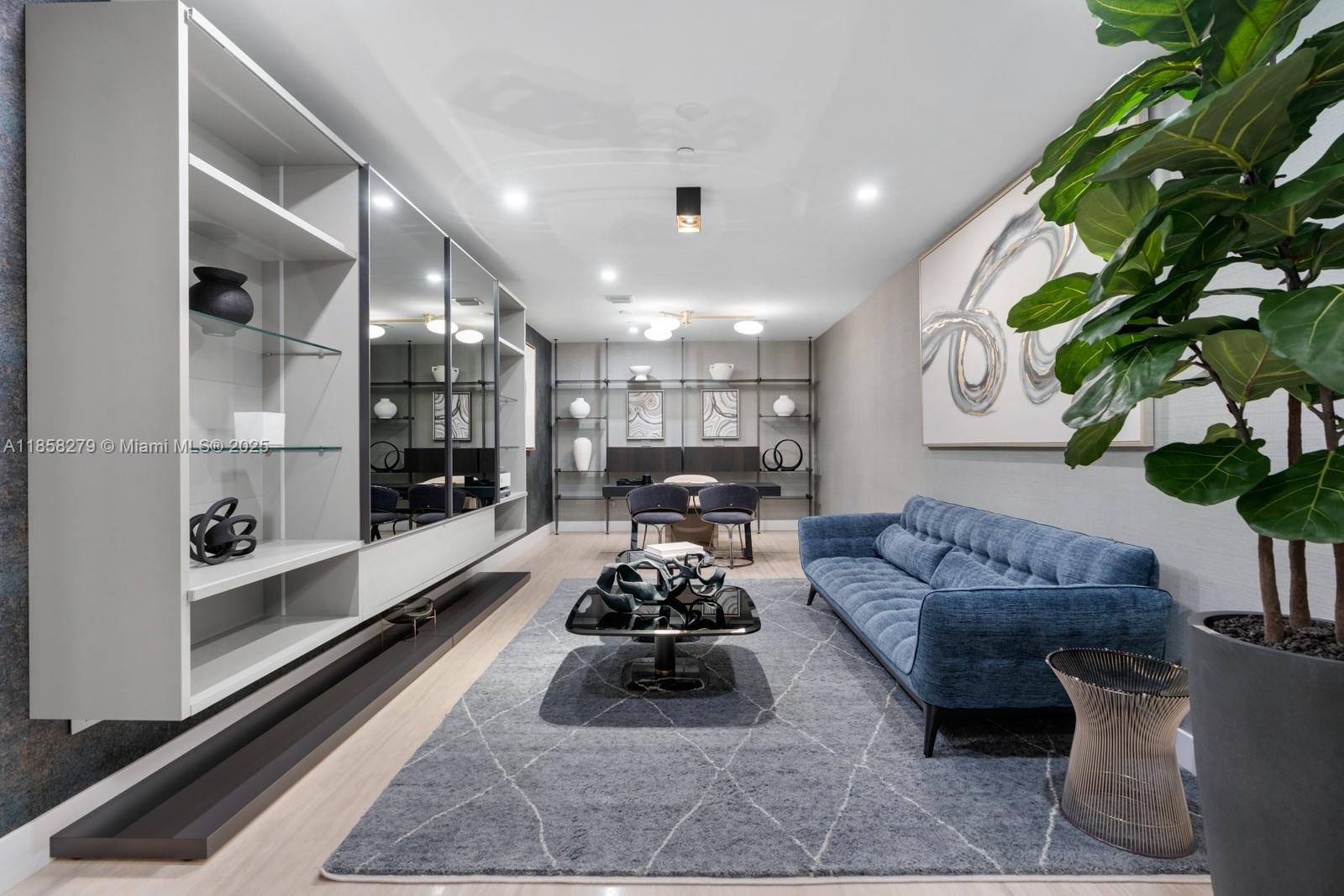 See details 1401/02 6 / 7 3252 sq. ft. $ 2025-08-13 0 Photo