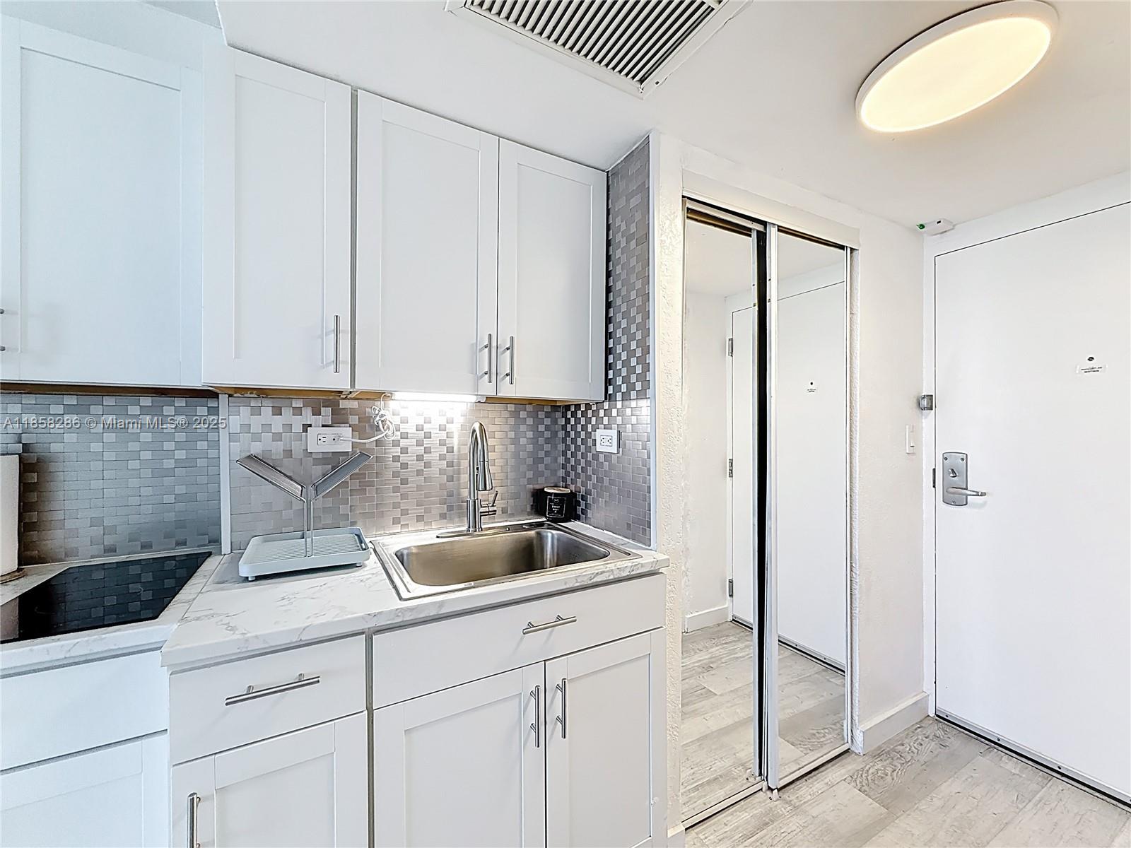 Photo of 19201 Collins Ave  #636, Sunny Isles Beach, Florida, 33160 - 
