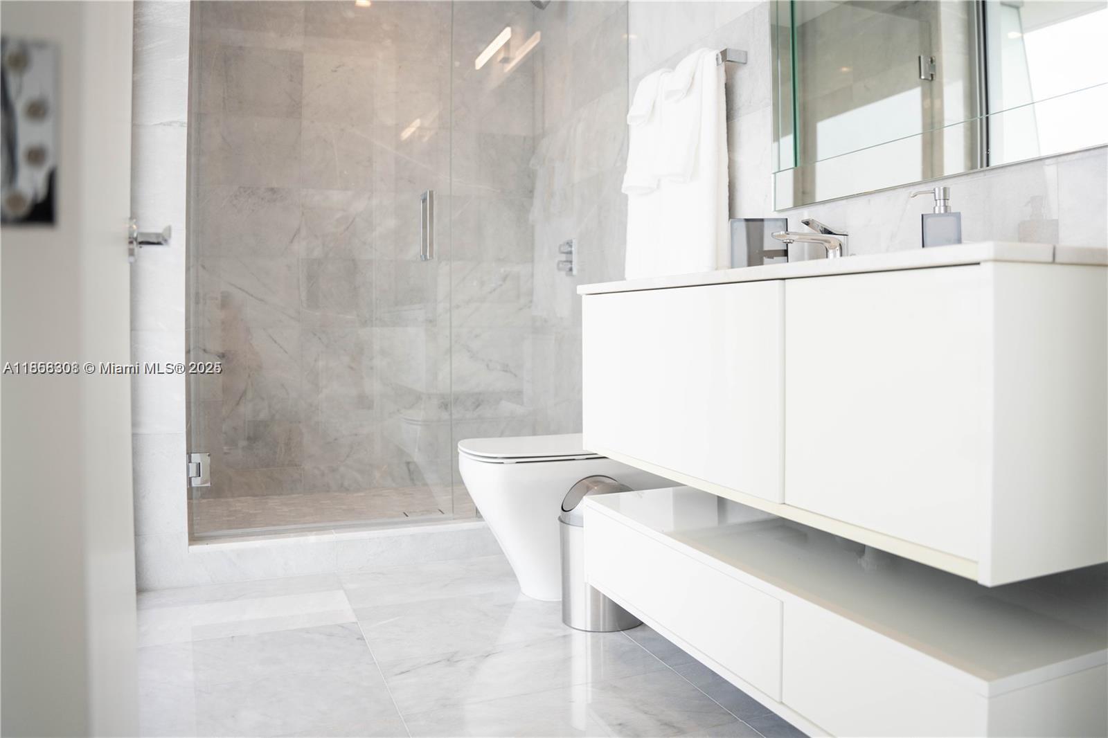 1104 4 / 6 3252 sq. ft. $ 2025-08-13 0 Photo