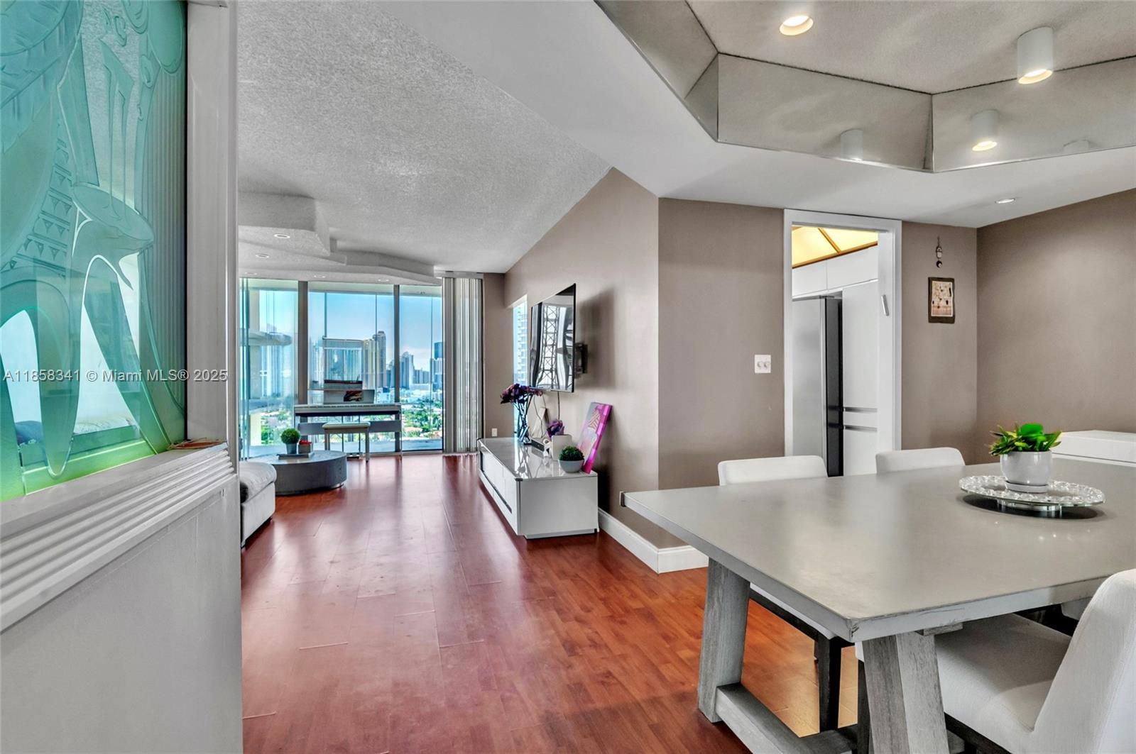 Photo of 19355 Turnberry Way  #19F, Aventura, Florida, 33180 - 