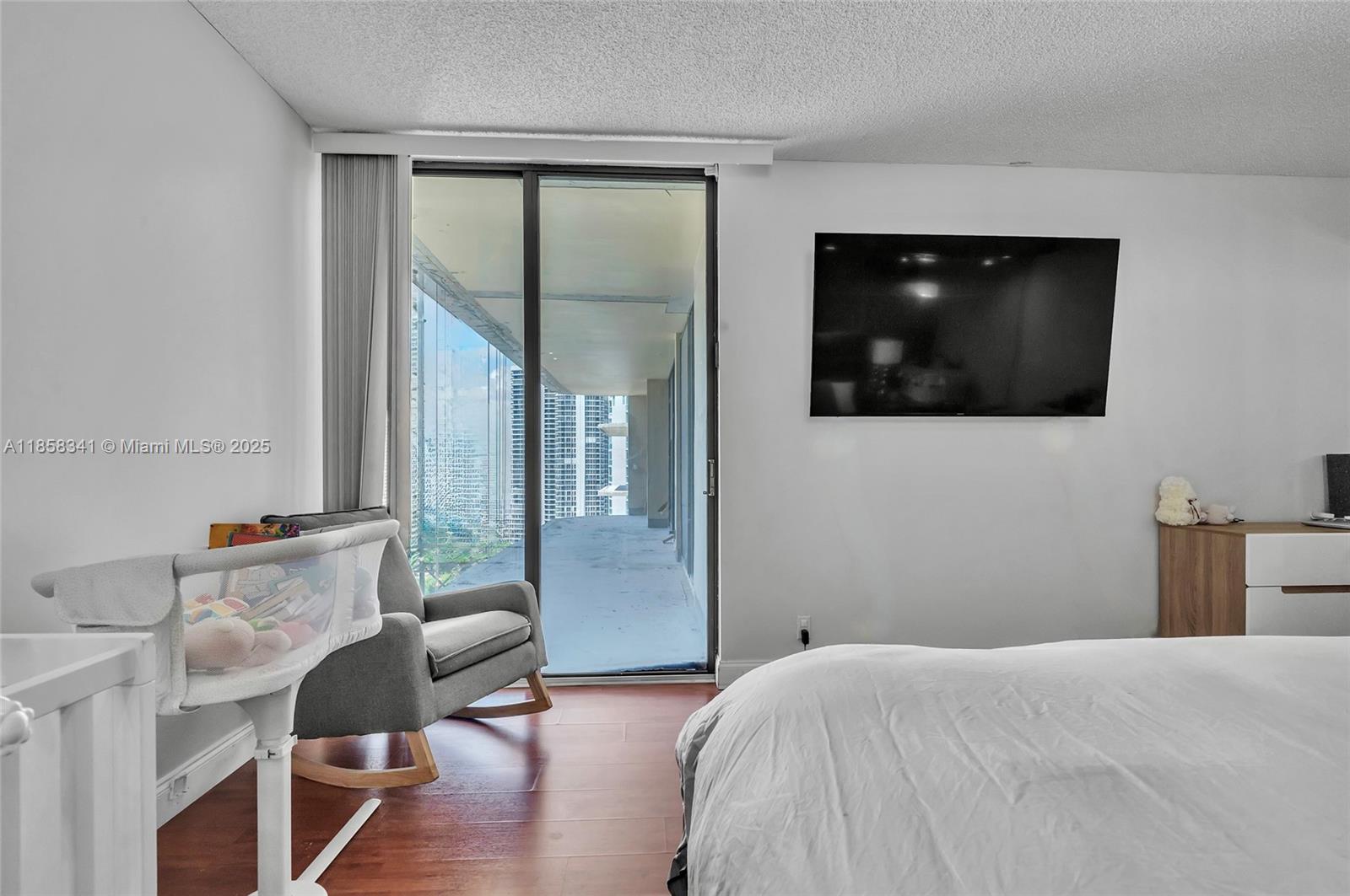 Photo of 19355 Turnberry Way  #19F, Aventura, Florida, 33180 - 