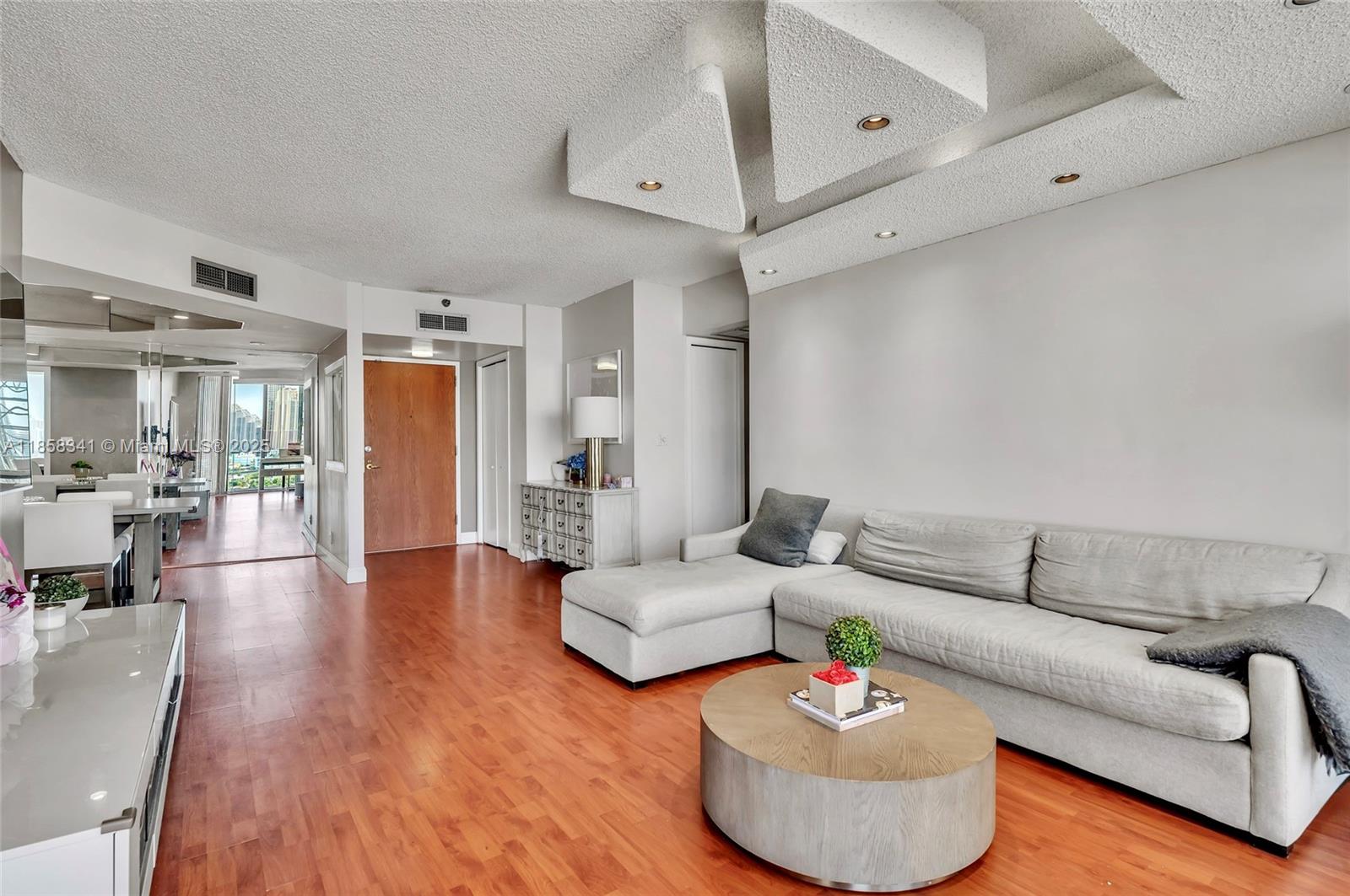 Photo of 19355 Turnberry Way #19F, Aventura, Florida, 33180 -