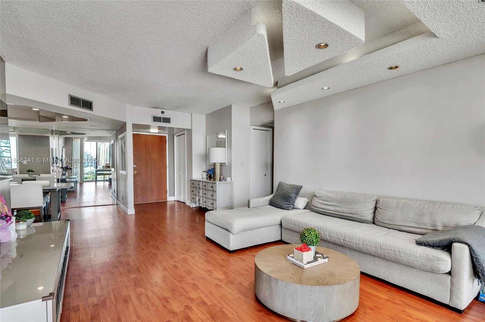 Photo of 19355 Turnberry Way  #19F, Aventura, Florida, 33180 - 