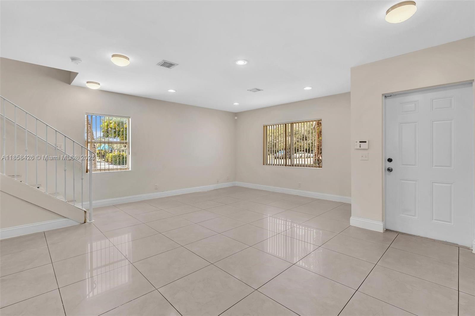   /  1250 sq. ft. $ 2025-08-13 0 Photo