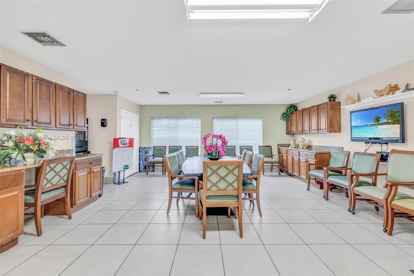   /   sq. ft. $ 2025-08-13 0 Photo