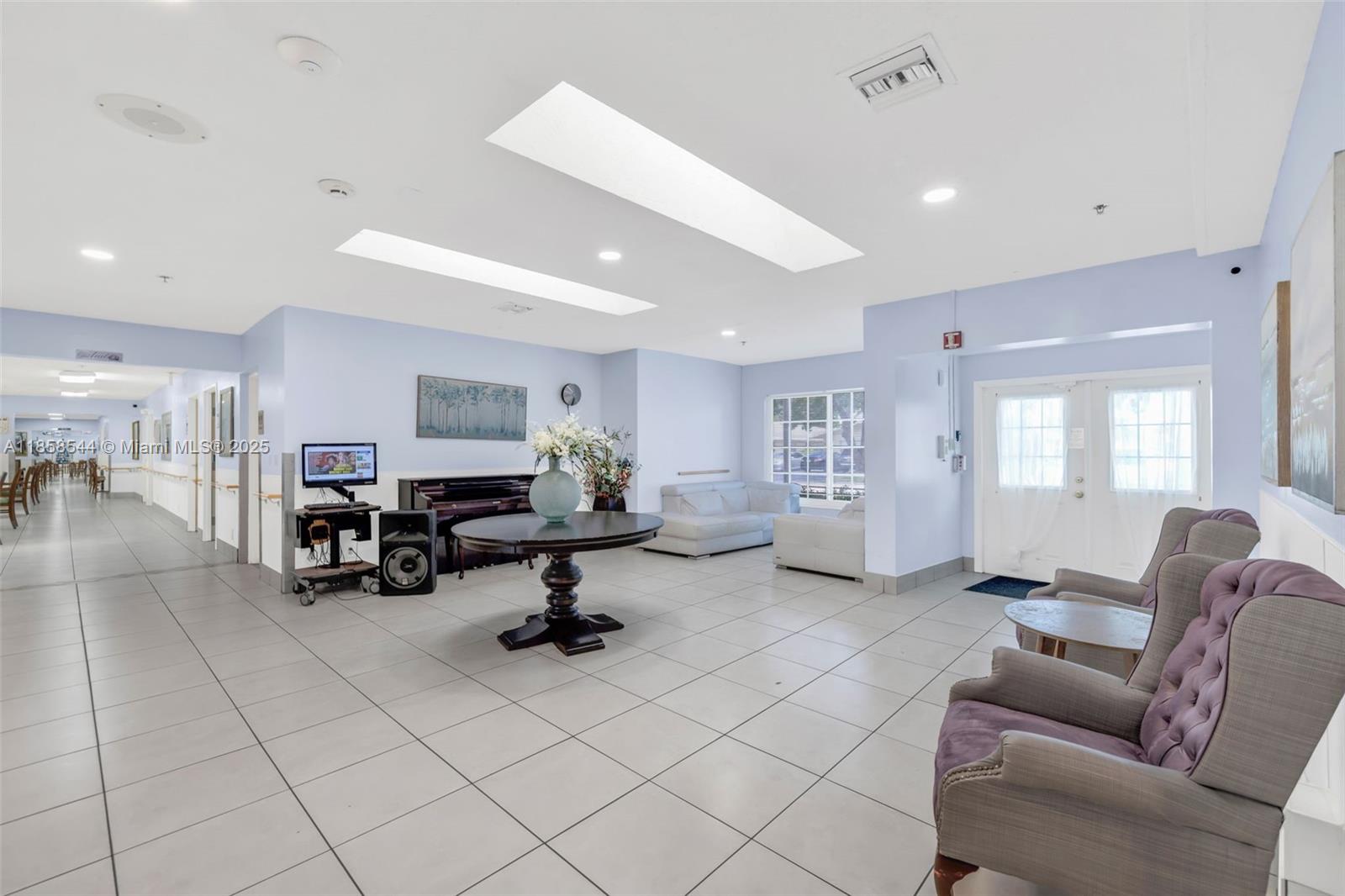   /   sq. ft. $ 2025-08-13 0 Photo