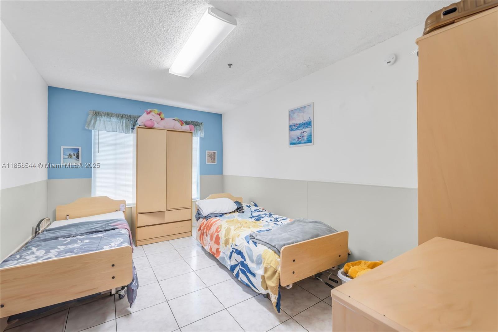   /   sq. ft. $ 2025-08-13 0 Photo