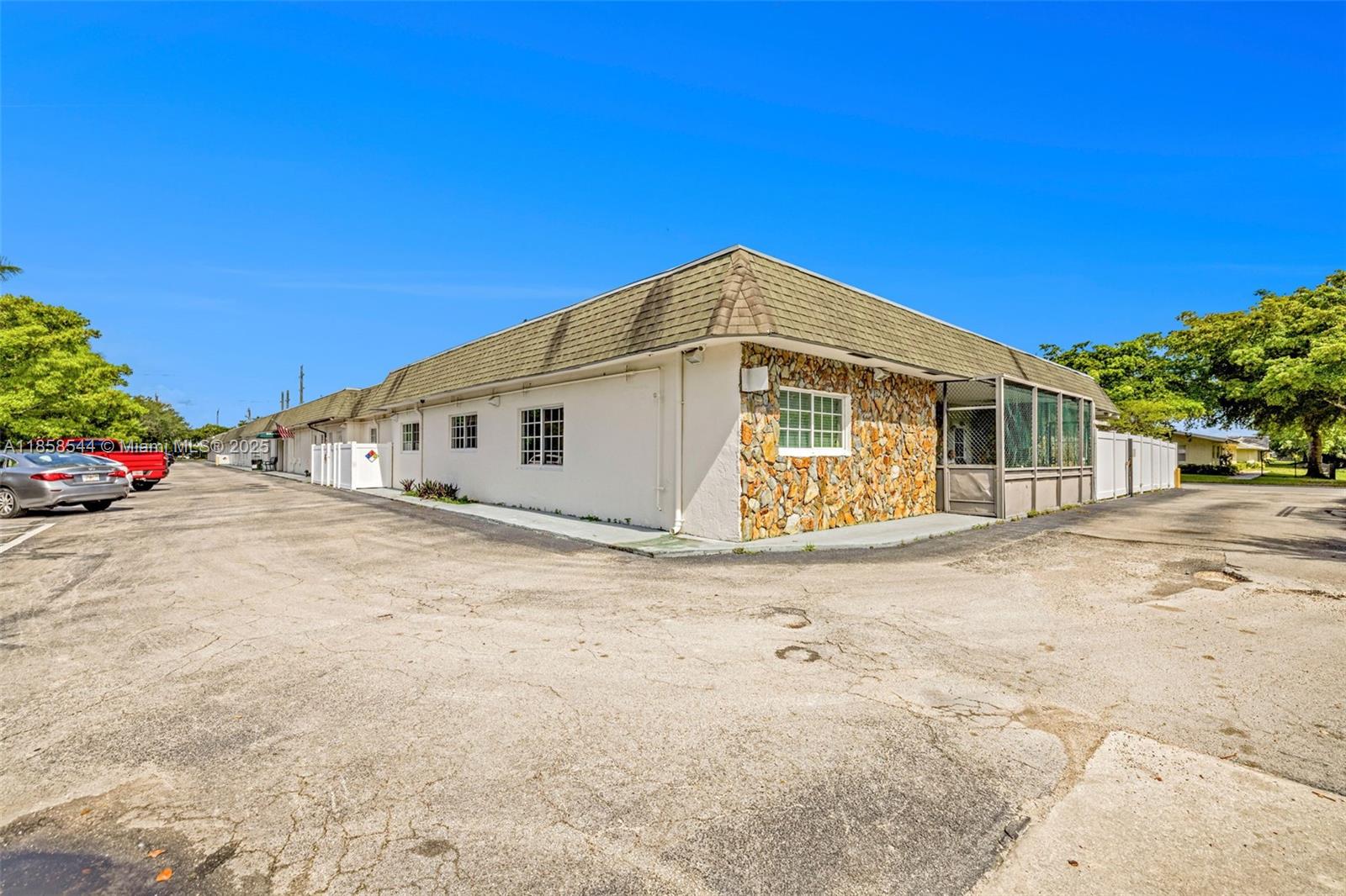   /   sq. ft. $ 2025-08-13 0 Photo