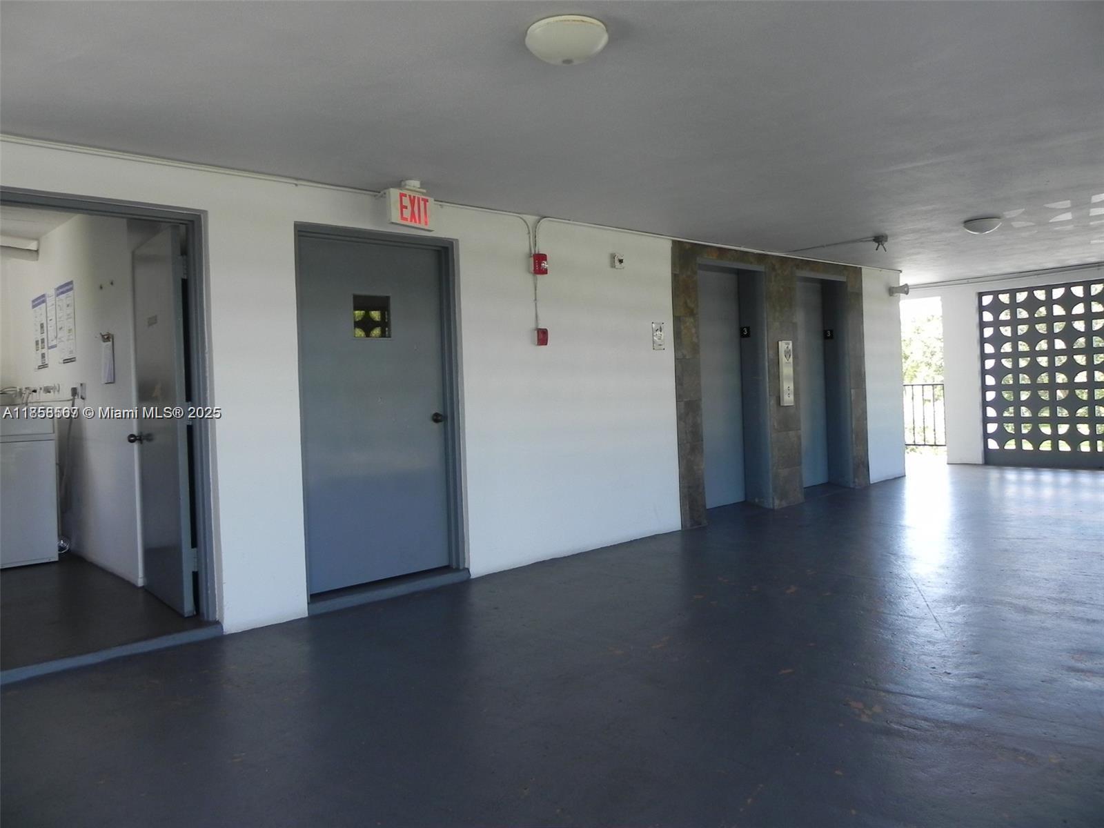 502 1 / 2 775 sq. ft. $ 2025-08-14 0 Photo