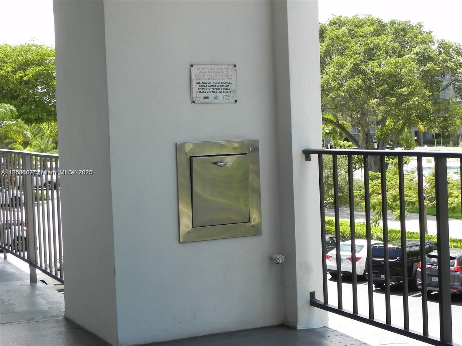 502 1 / 2 775 sq. ft. $ 2025-08-14 0 Photo