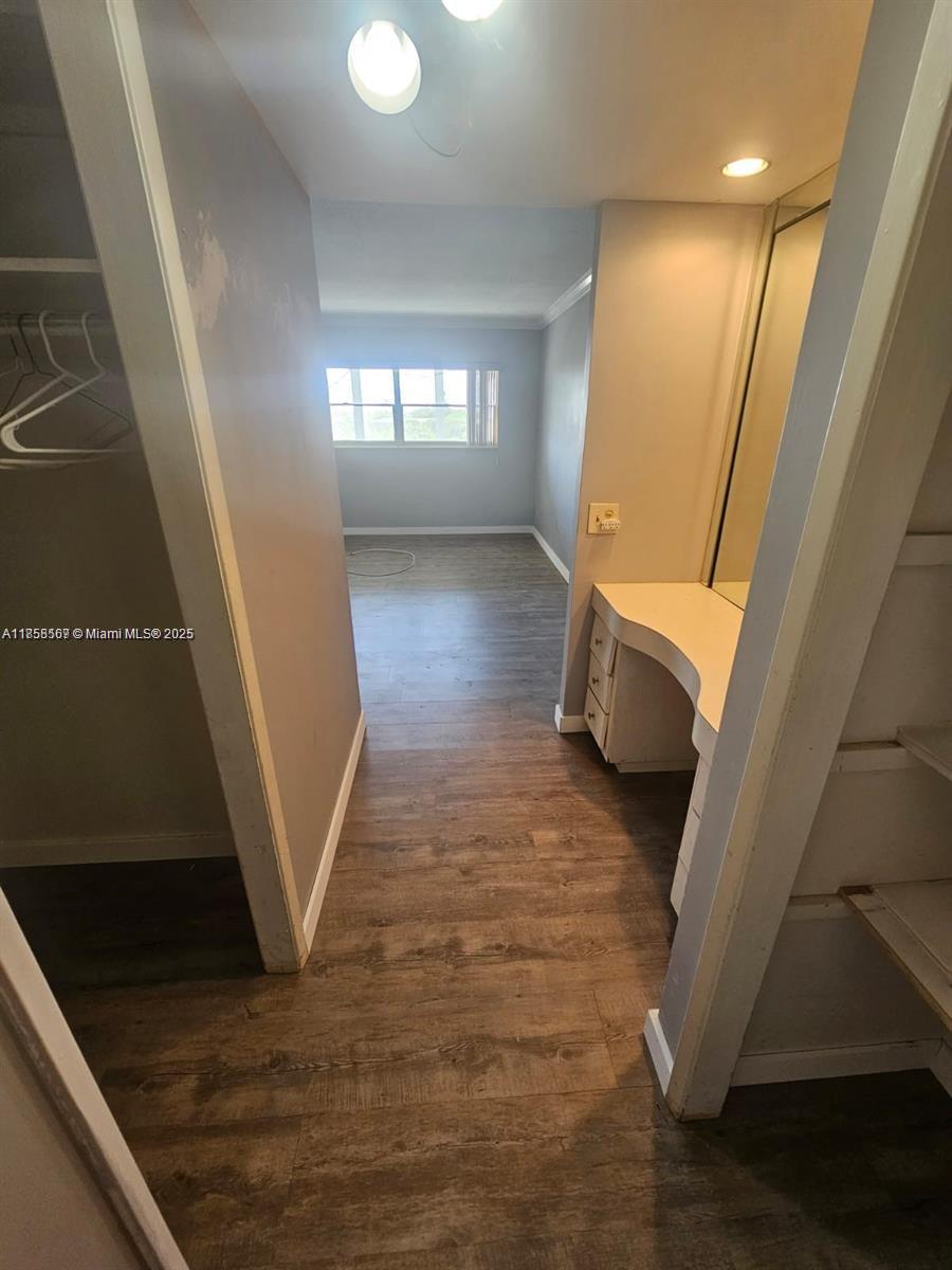 502 1 / 2 775 sq. ft. $ 2025-08-14 0 Photo