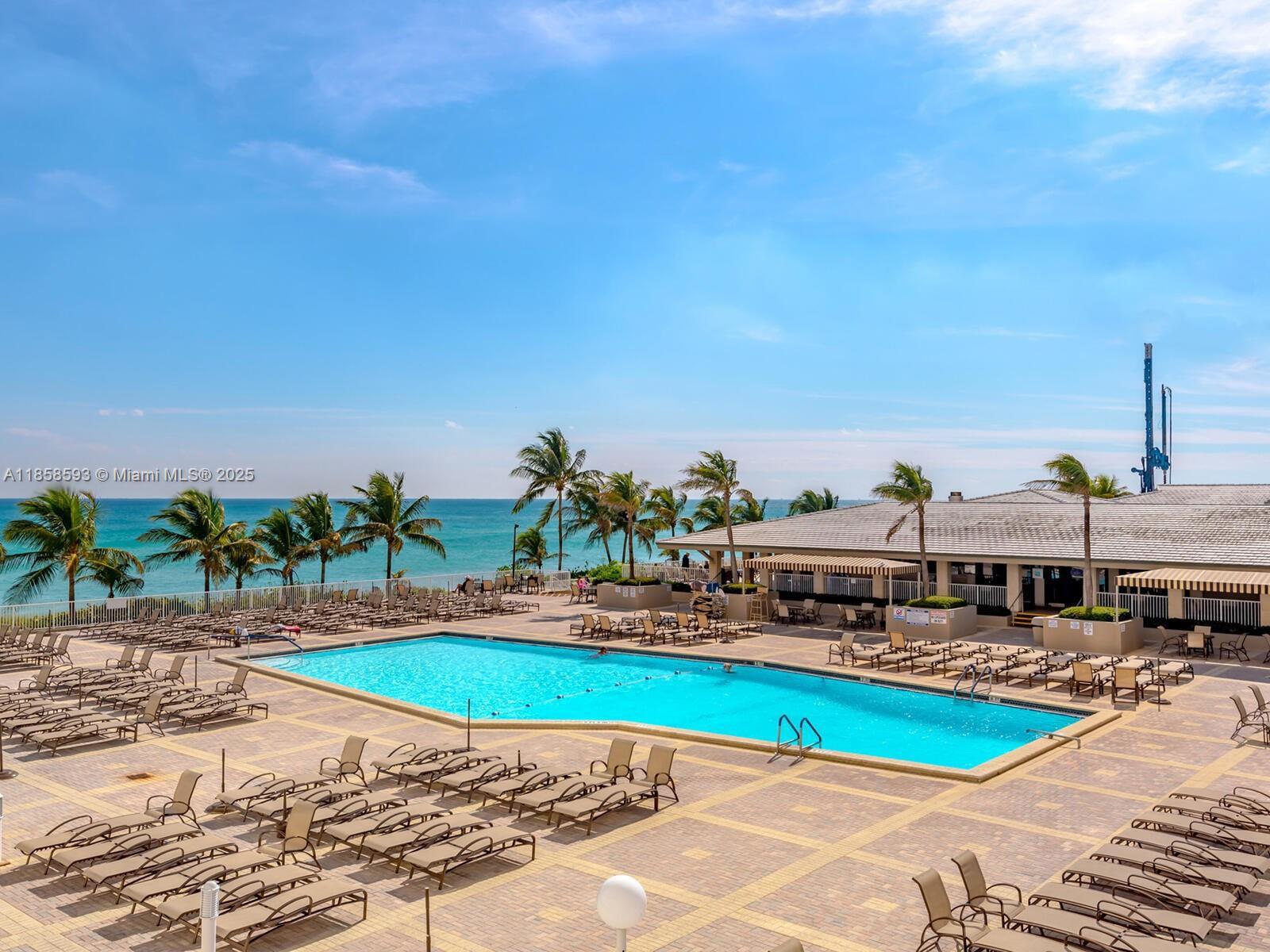 See details 7G 2 / 2 1240 sq. ft. $ 2025-10-27 0 Photo