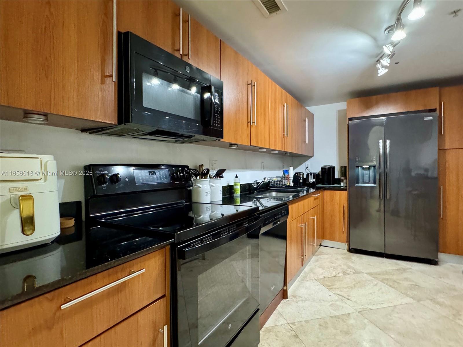 Photo of 3001 Ocean Dr  #119, Hollywood, Florida, 33019 - 