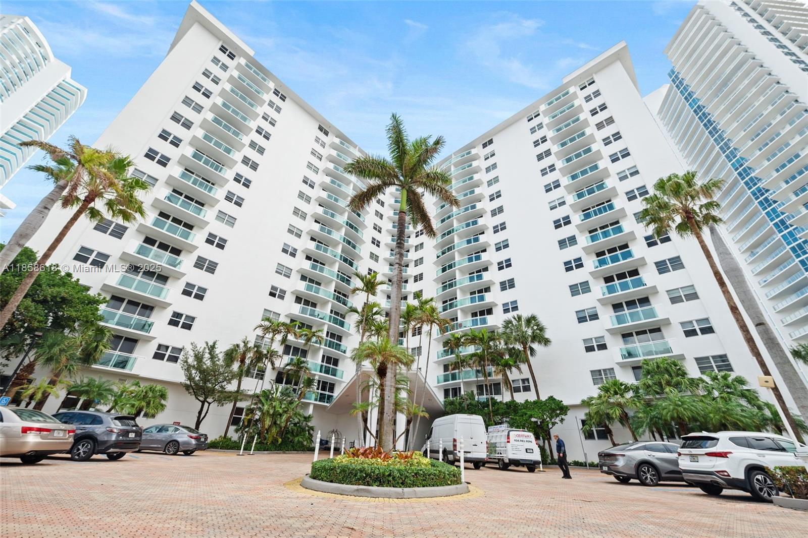 Photo of 3001 Ocean Dr  #119, Hollywood, Florida, 33019 - 