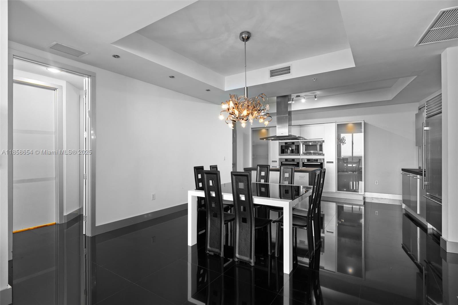 4306 2 / 3 1614 sq. ft. $ 2025-08-14 0 Photo