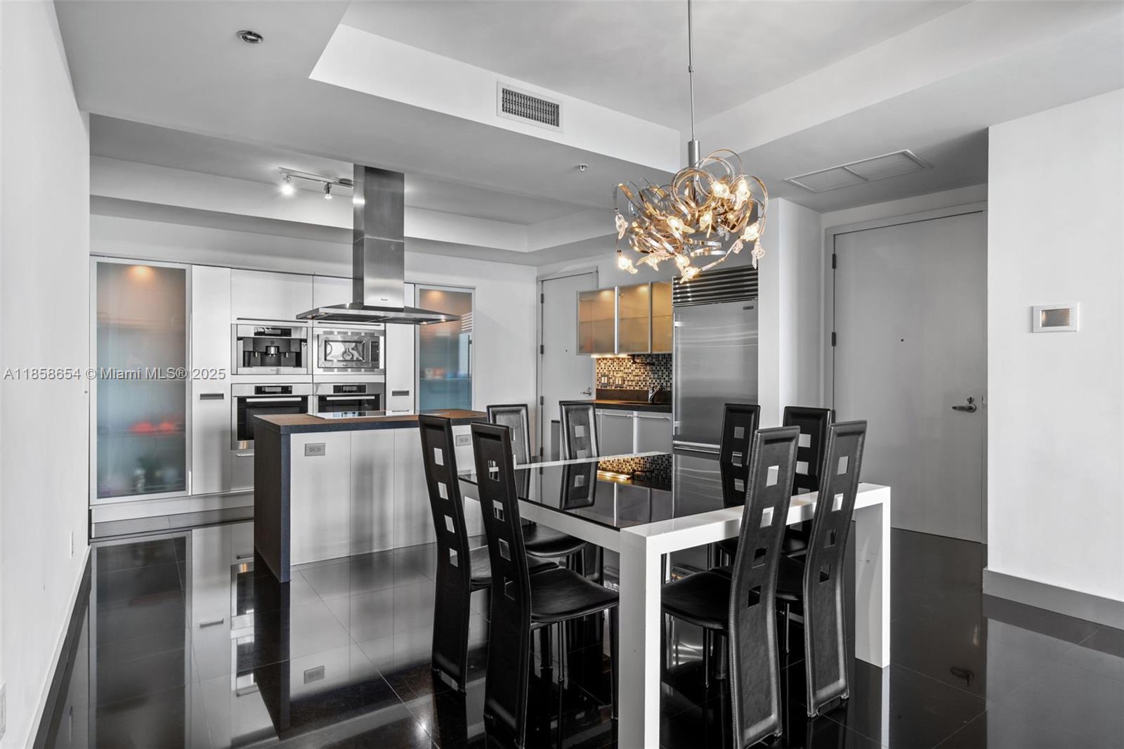 4306 2 / 3 1614 sq. ft. $ 2025-08-14 0 Photo