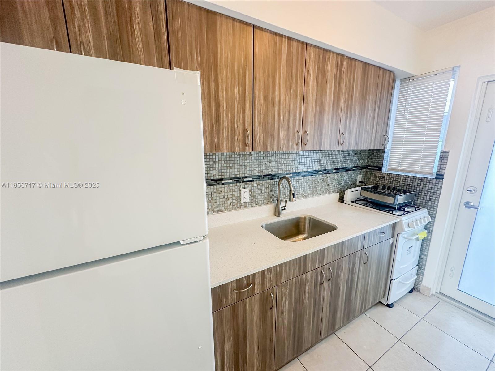   /   sq. ft. $ 2025-08-14 0 Photo