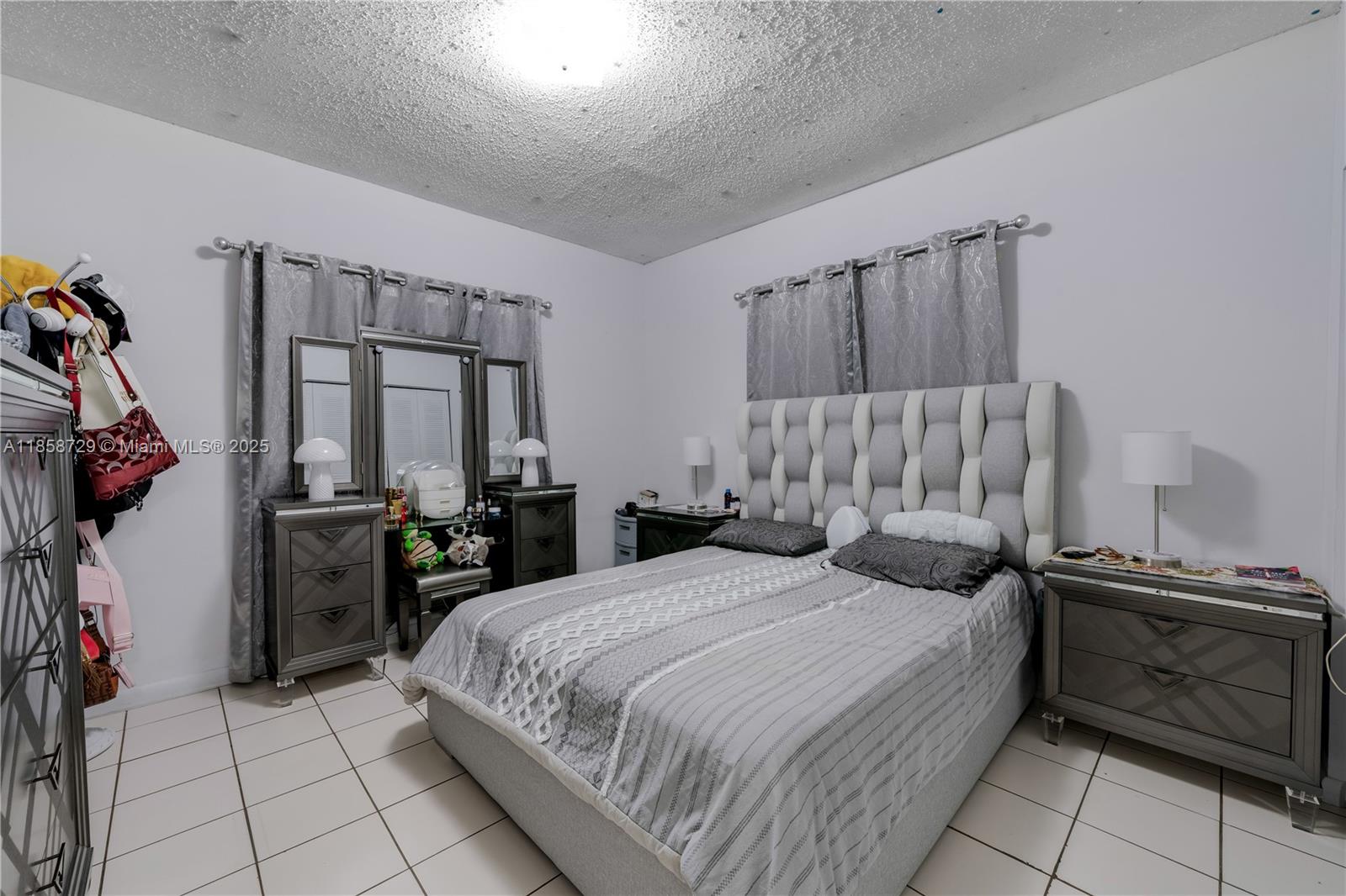   /  4353 sq. ft. $ 2025-08-14 0 Photo