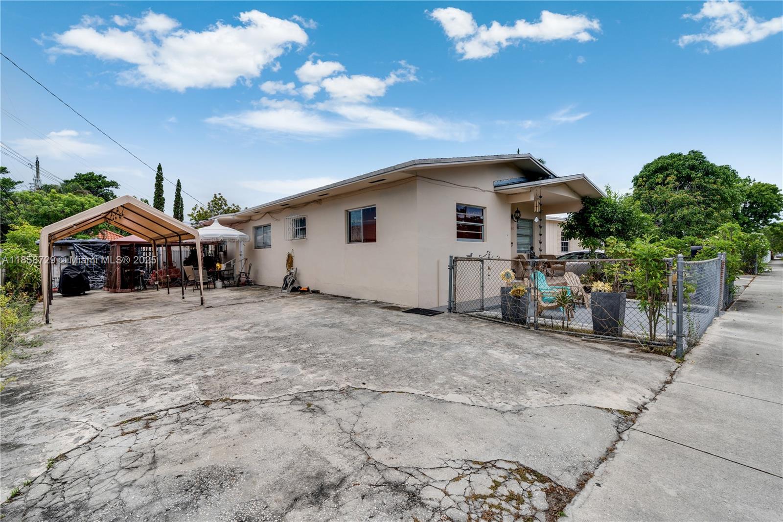   /  4353 sq. ft. $ 2025-08-14 0 Photo