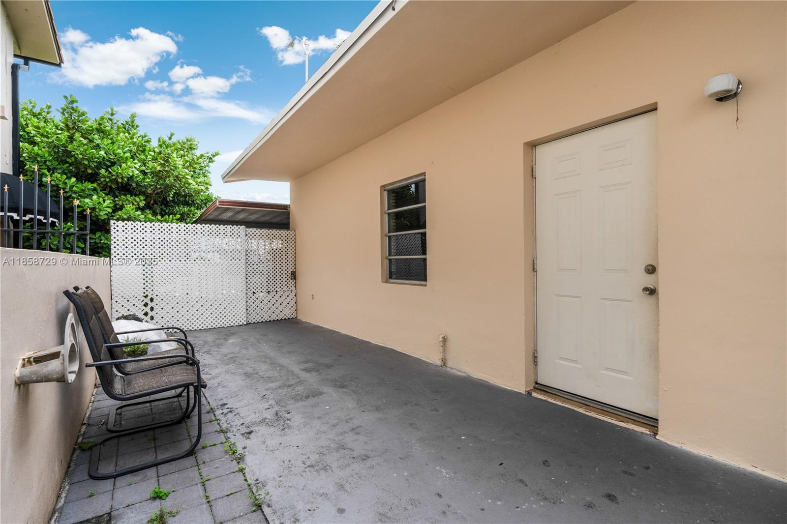   /  4353 sq. ft. $ 2025-08-14 0 Photo