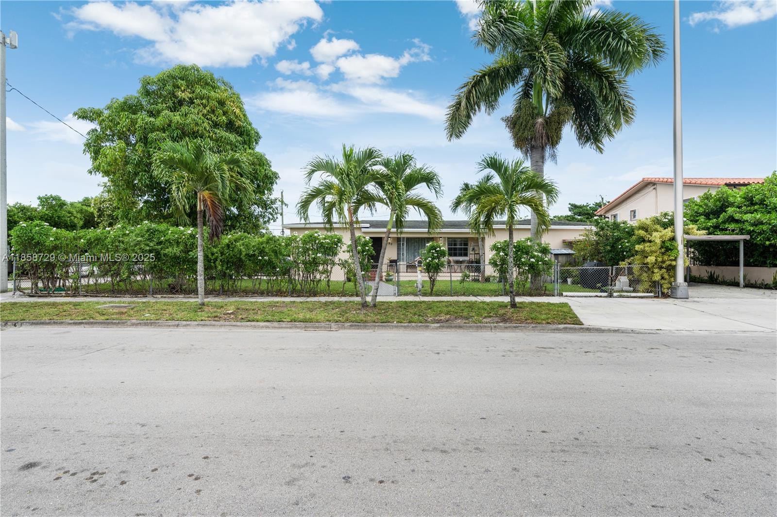   /  4353 sq. ft. $ 2025-08-14 0 Photo