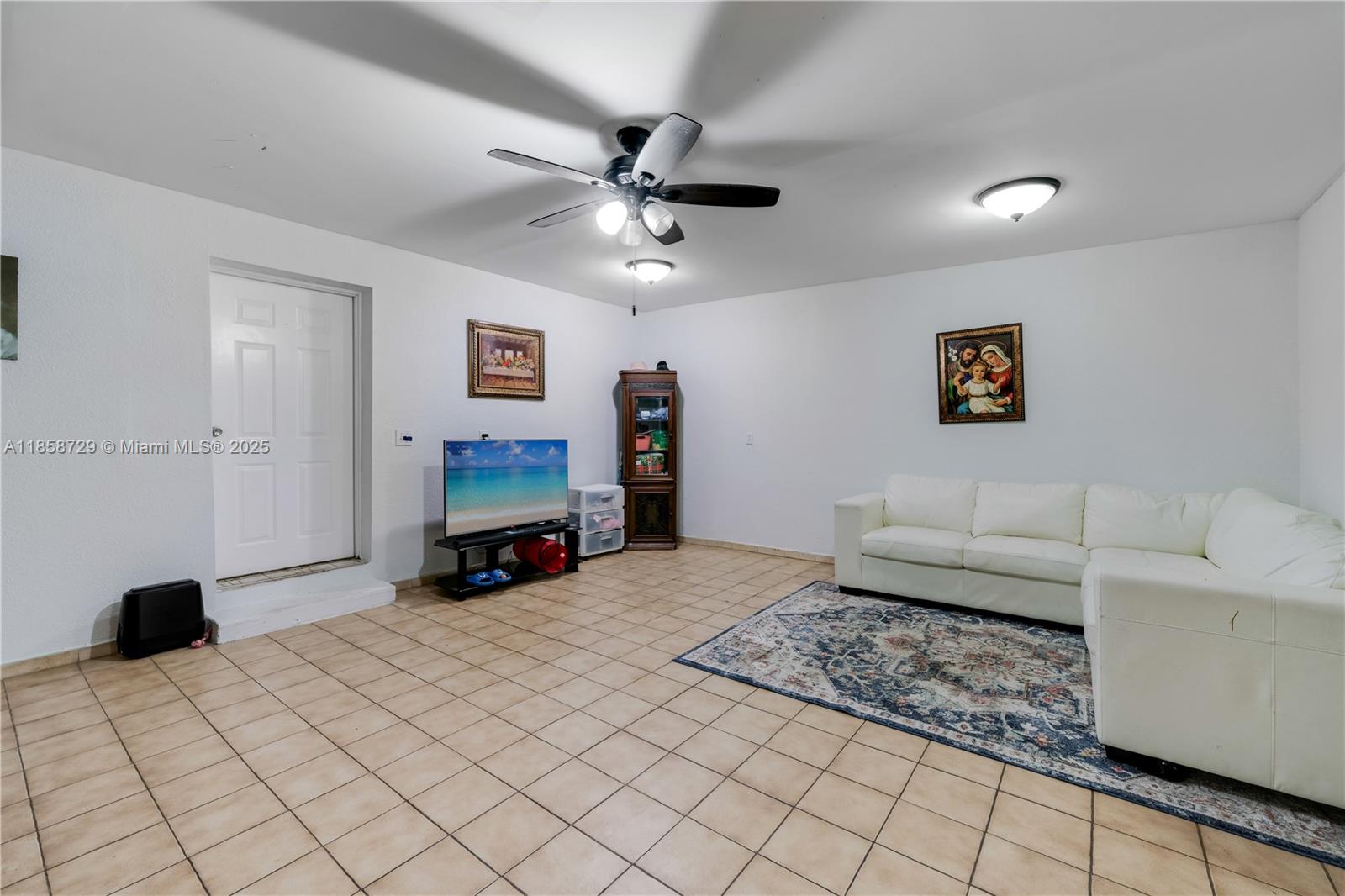   /  4353 sq. ft. $ 2025-08-14 0 Photo