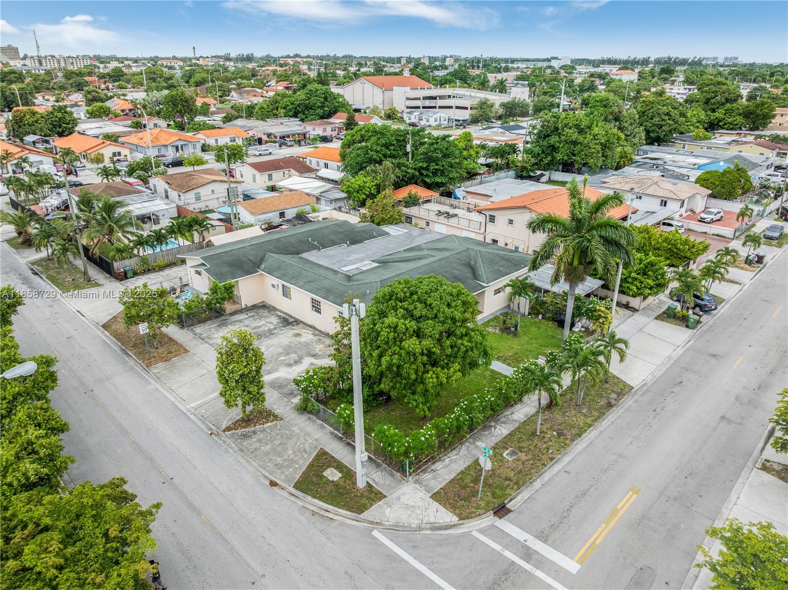   /  4353 sq. ft. $ 2025-08-14 0 Photo