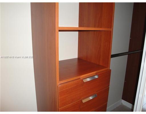 1612 2 / 2 1087 sq. ft. $ 2025-08-14 0 foto
