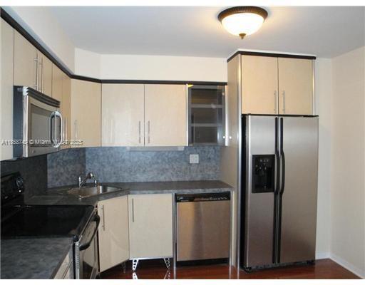 1612 2 / 2 1087 sq. ft. $ 2025-08-14 0 foto