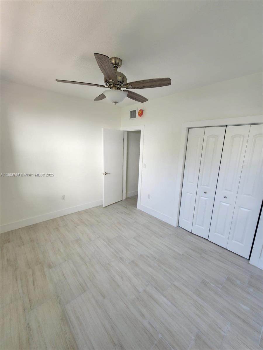 See details / 3425 sq. ft. $ 2025-08-14 0 Photo