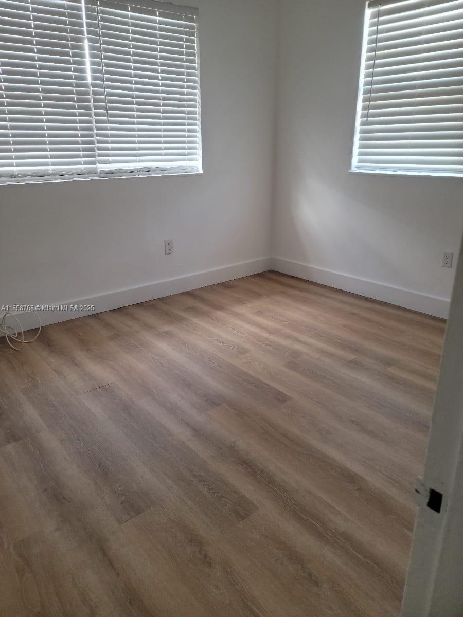 See details / 3425 sq. ft. $ 2025-08-14 0 Photo