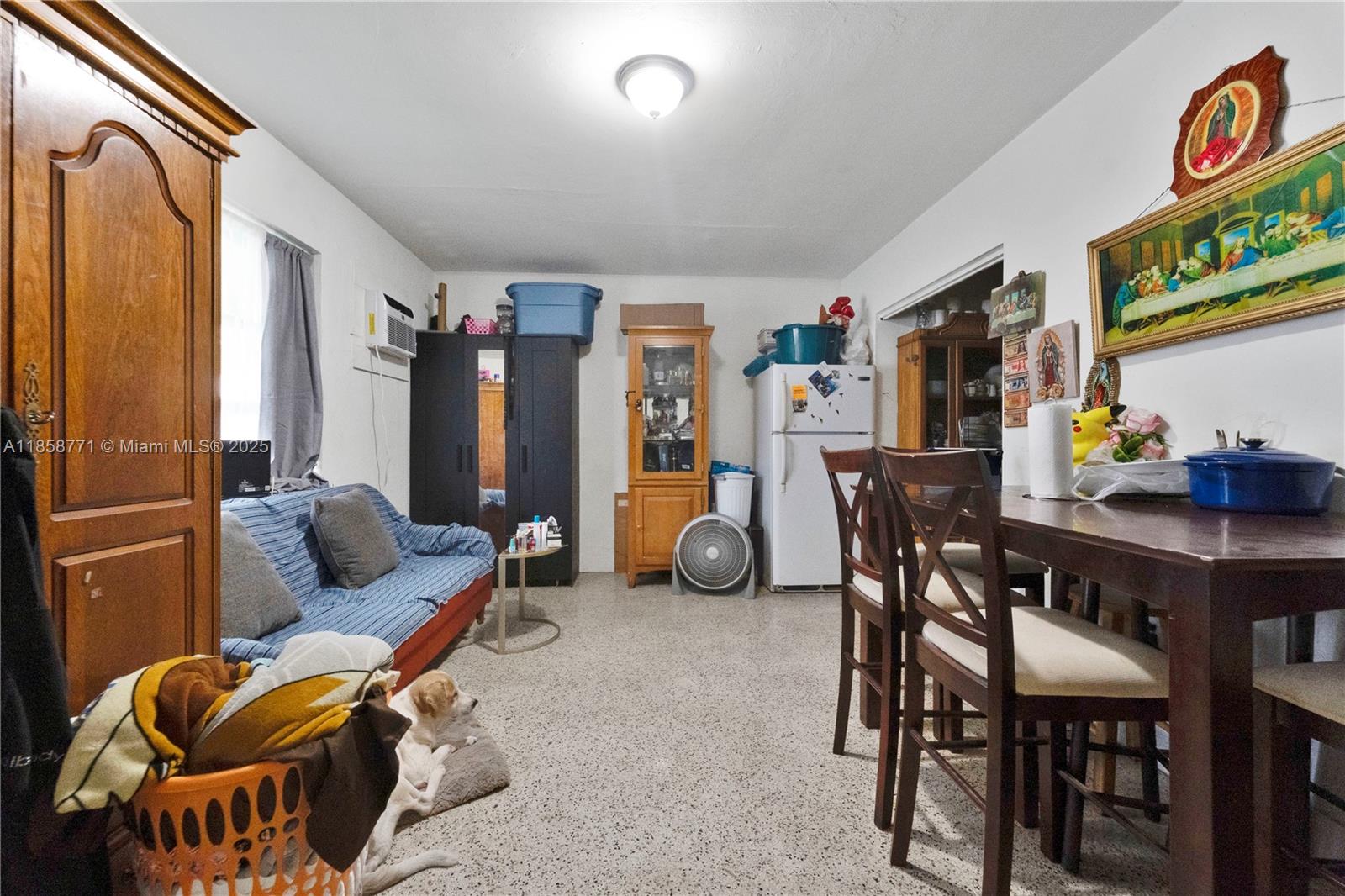 See details / 1752 sq. ft. $ 2025-08-14 0 Photo