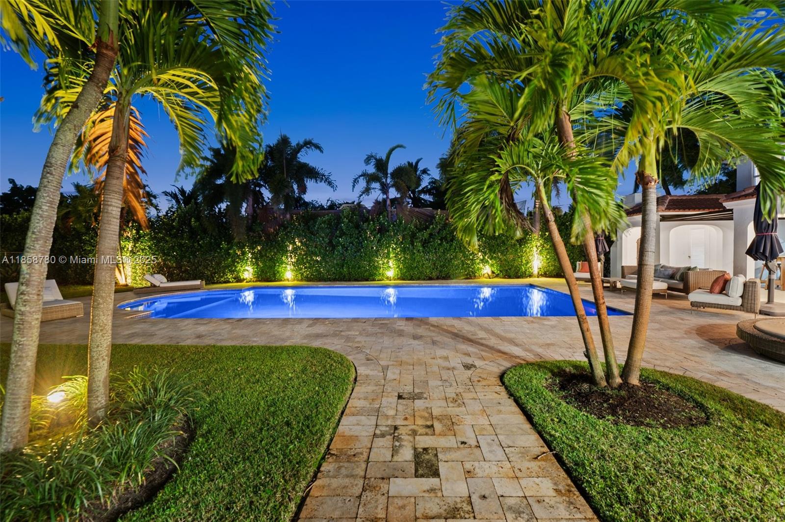   /  3443 sq. ft. $ 2025-08-14 0 Photo