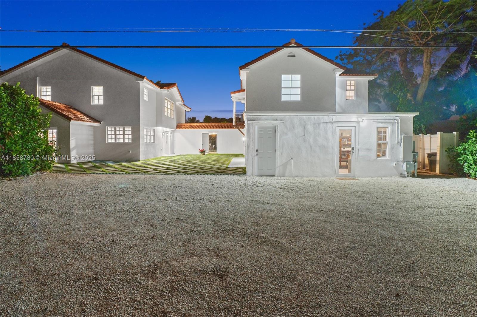   /  3443 sq. ft. $ 2025-08-14 0 Photo