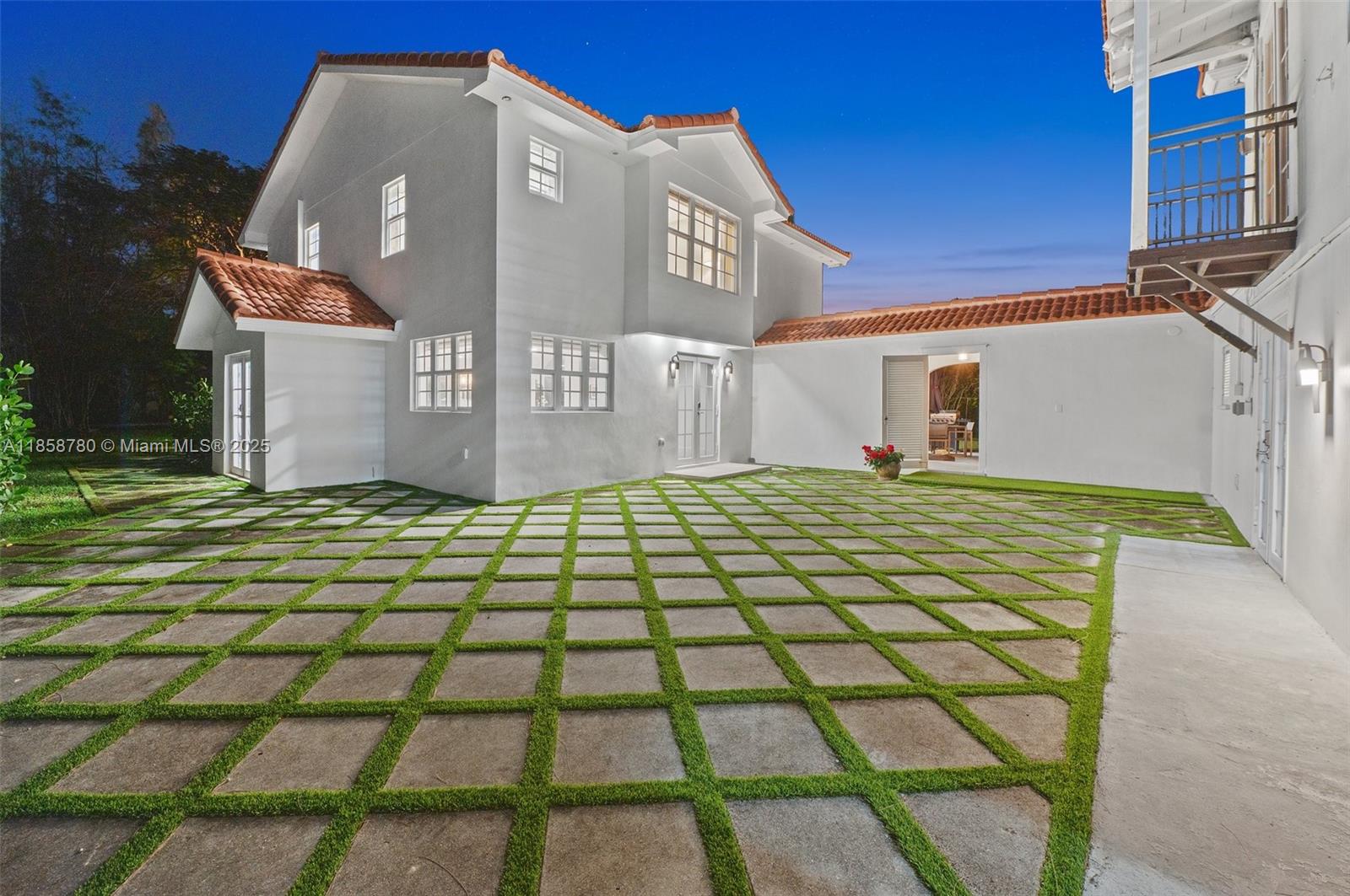   /  3443 sq. ft. $ 2025-08-14 0 Photo