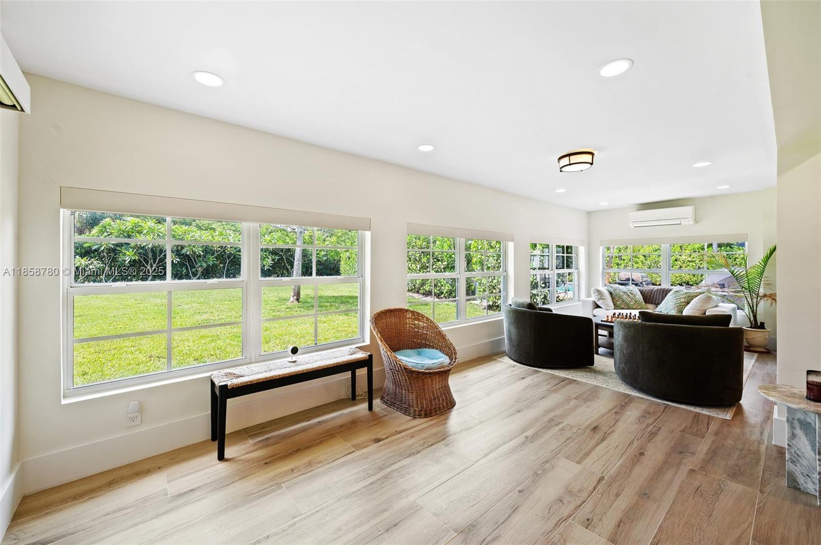   /  3443 sq. ft. $ 2025-08-14 0 Photo