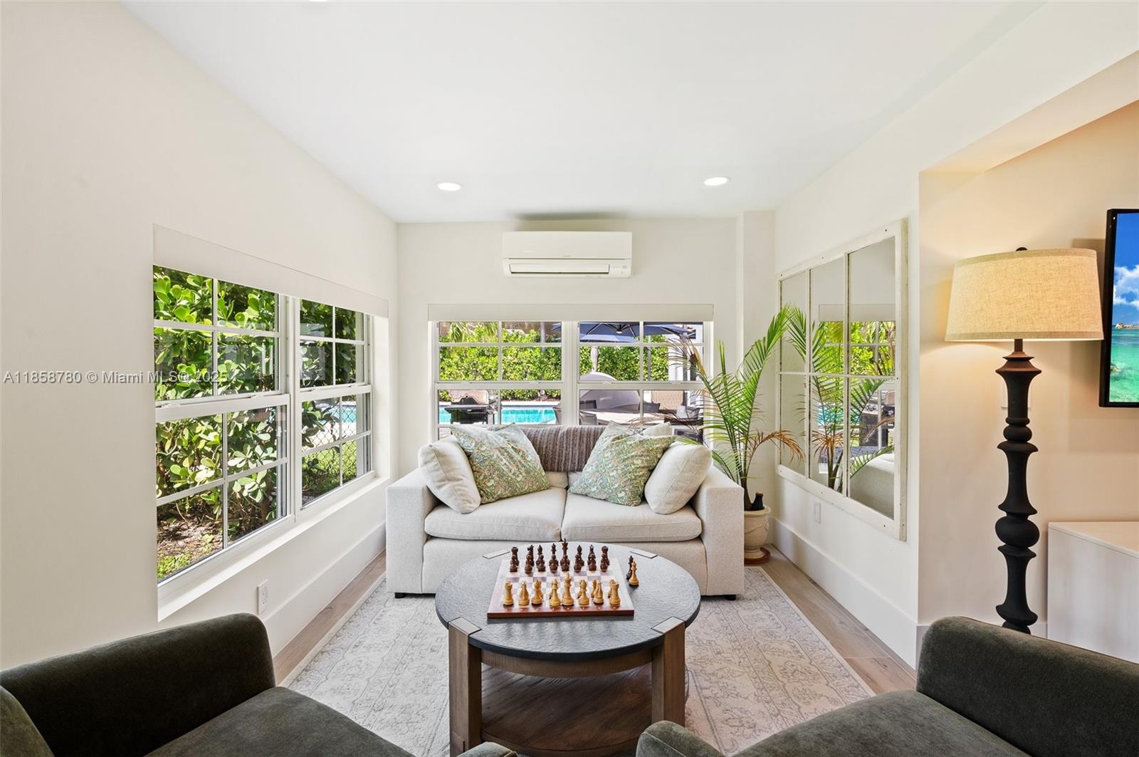   /  3443 sq. ft. $ 2025-08-14 0 Photo