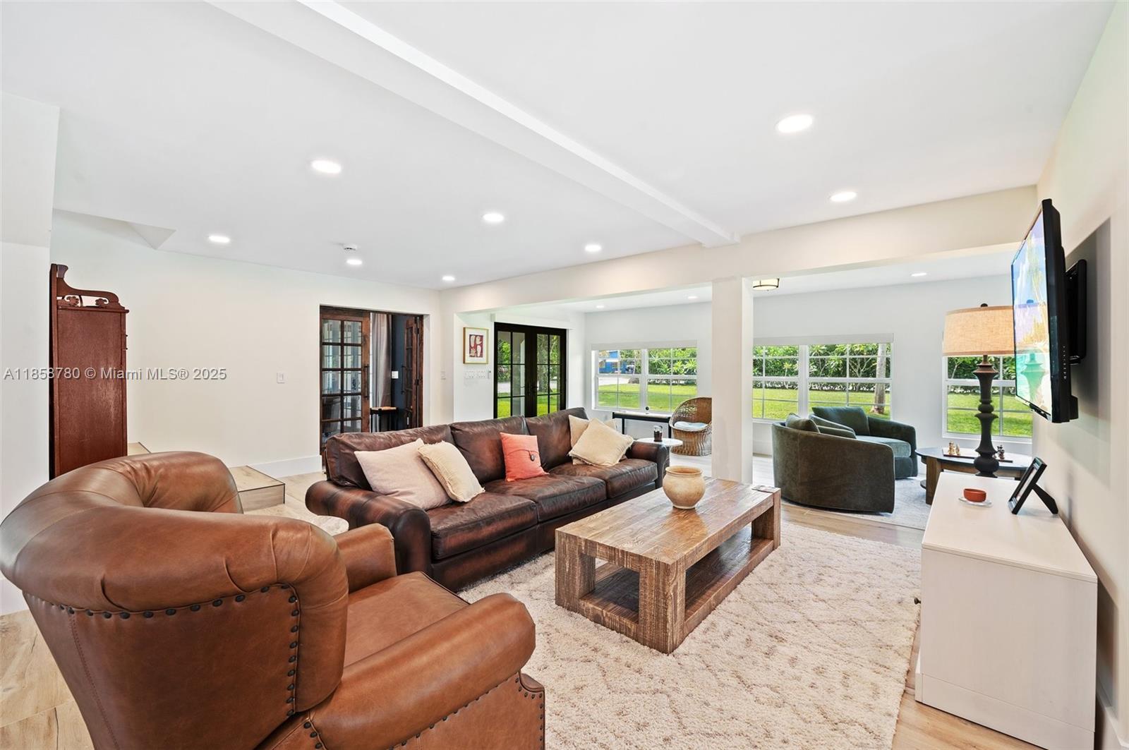   /  3443 sq. ft. $ 2025-08-14 0 Photo