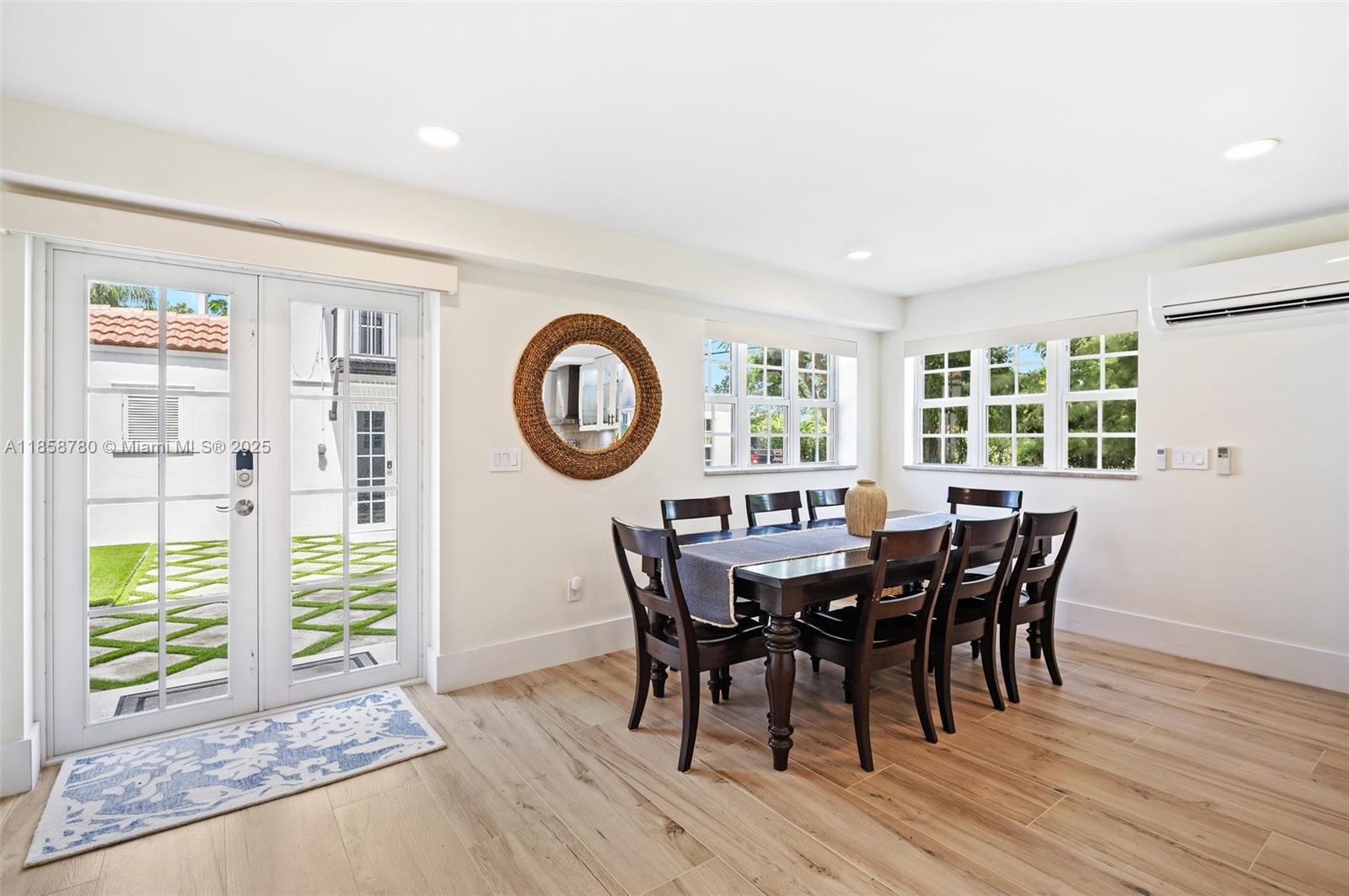  /  3443 sq. ft. $ 2025-08-14 0 Photo