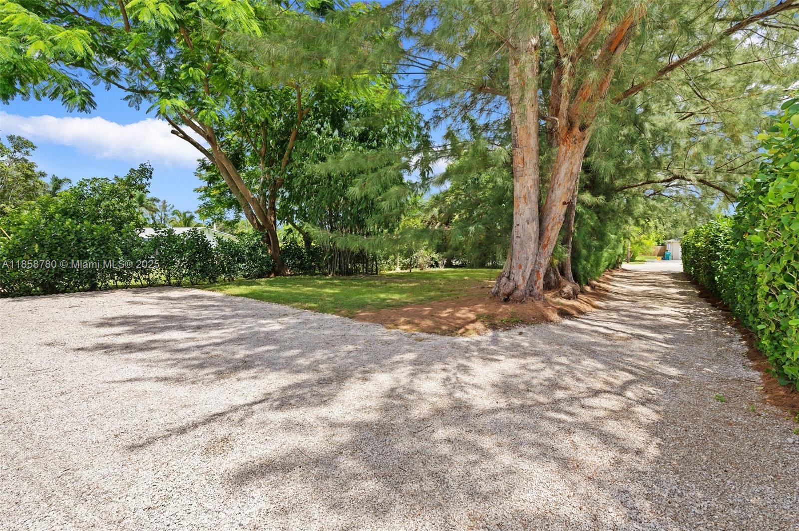   /  3443 sq. ft. $ 2025-08-14 0 Photo