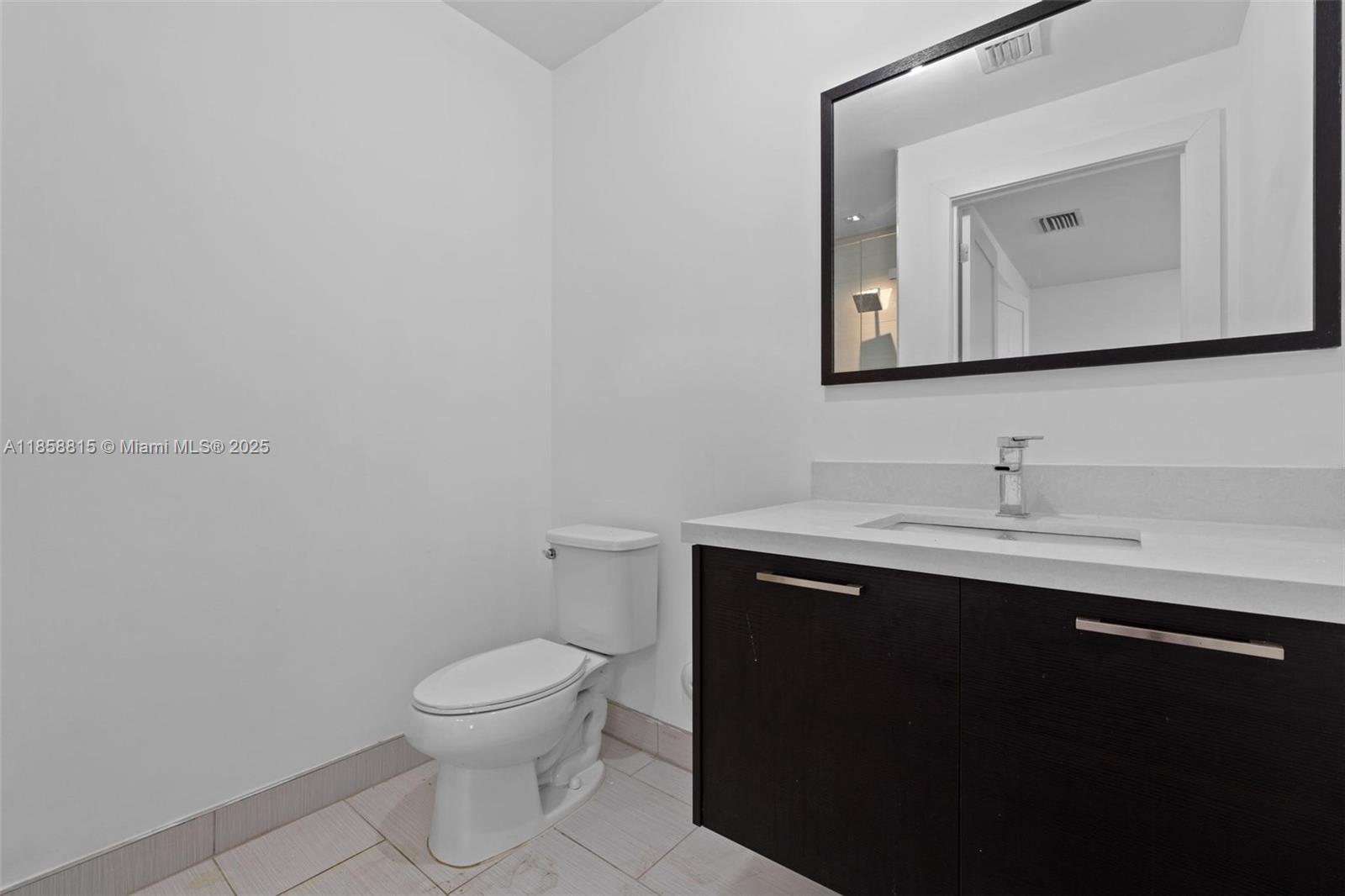 9161 4 / 4 2408 sq. ft. $ 2025-08-14 0 foto