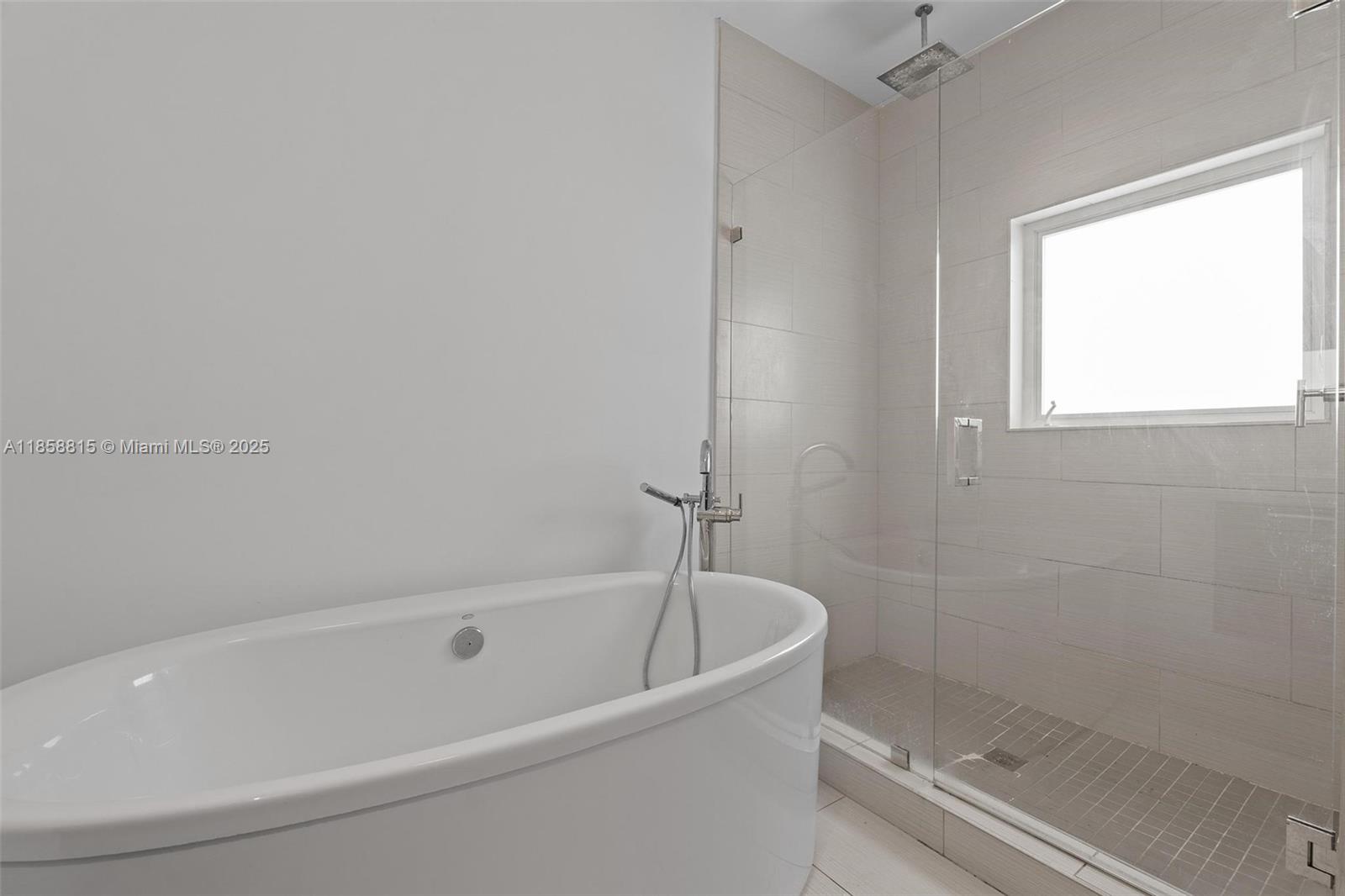 9161 4 / 4 2408 sq. ft. $ 2025-08-14 0 foto