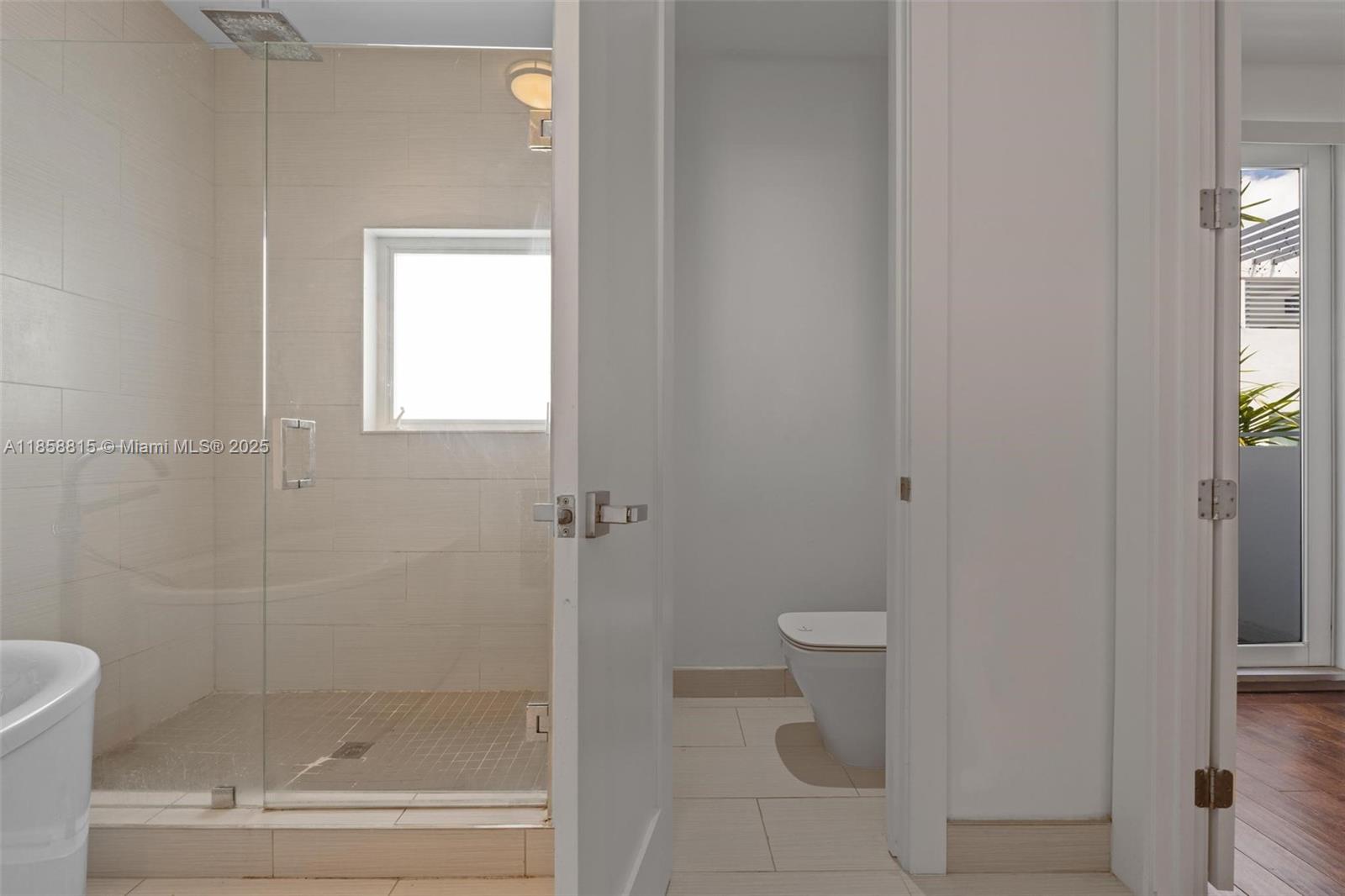 9161 4 / 4 2408 sq. ft. $ 2025-08-14 0 foto