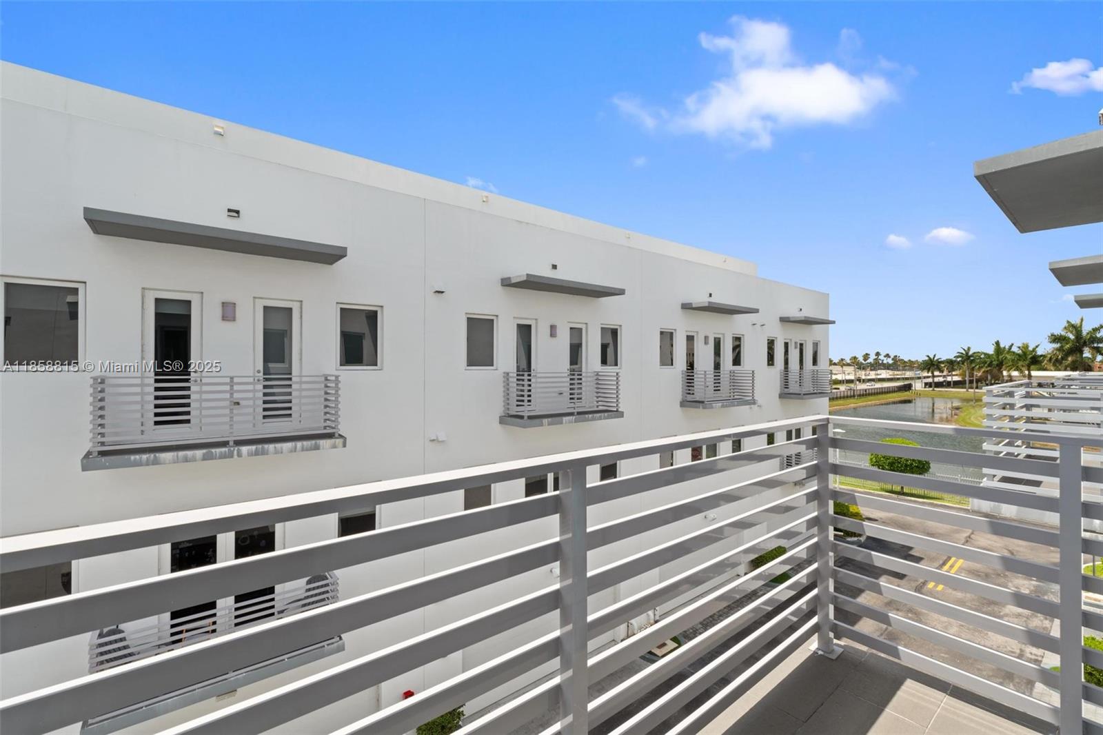 9161 4 / 4 2408 sq. ft. $ 2025-08-14 0 foto