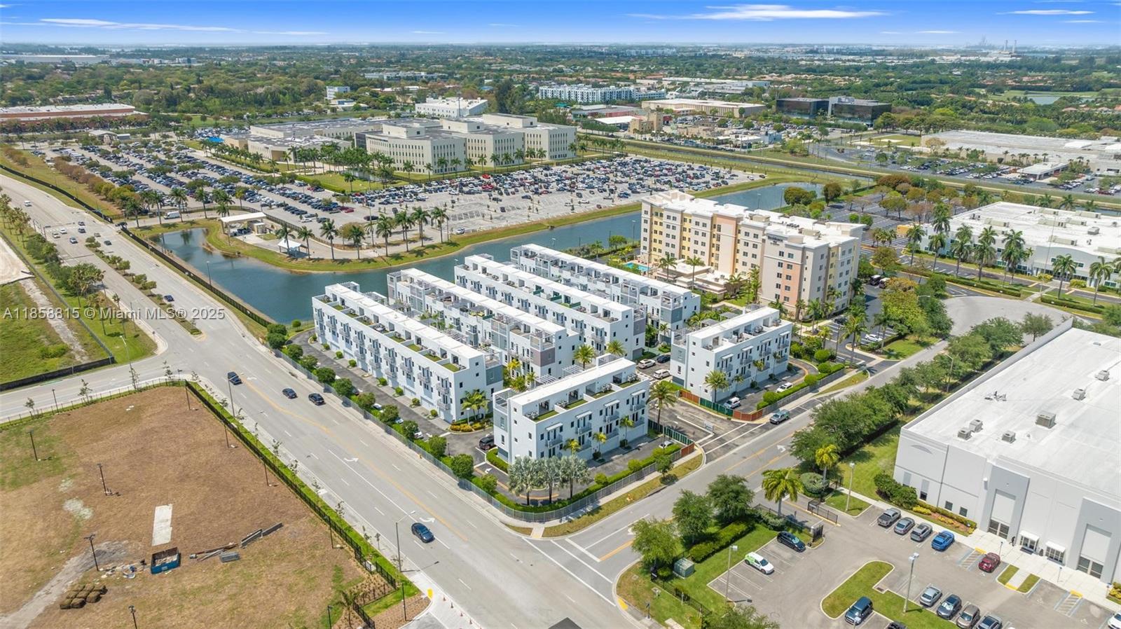 9161 4 / 4 2408 sq. ft. $ 2025-08-14 0 foto
