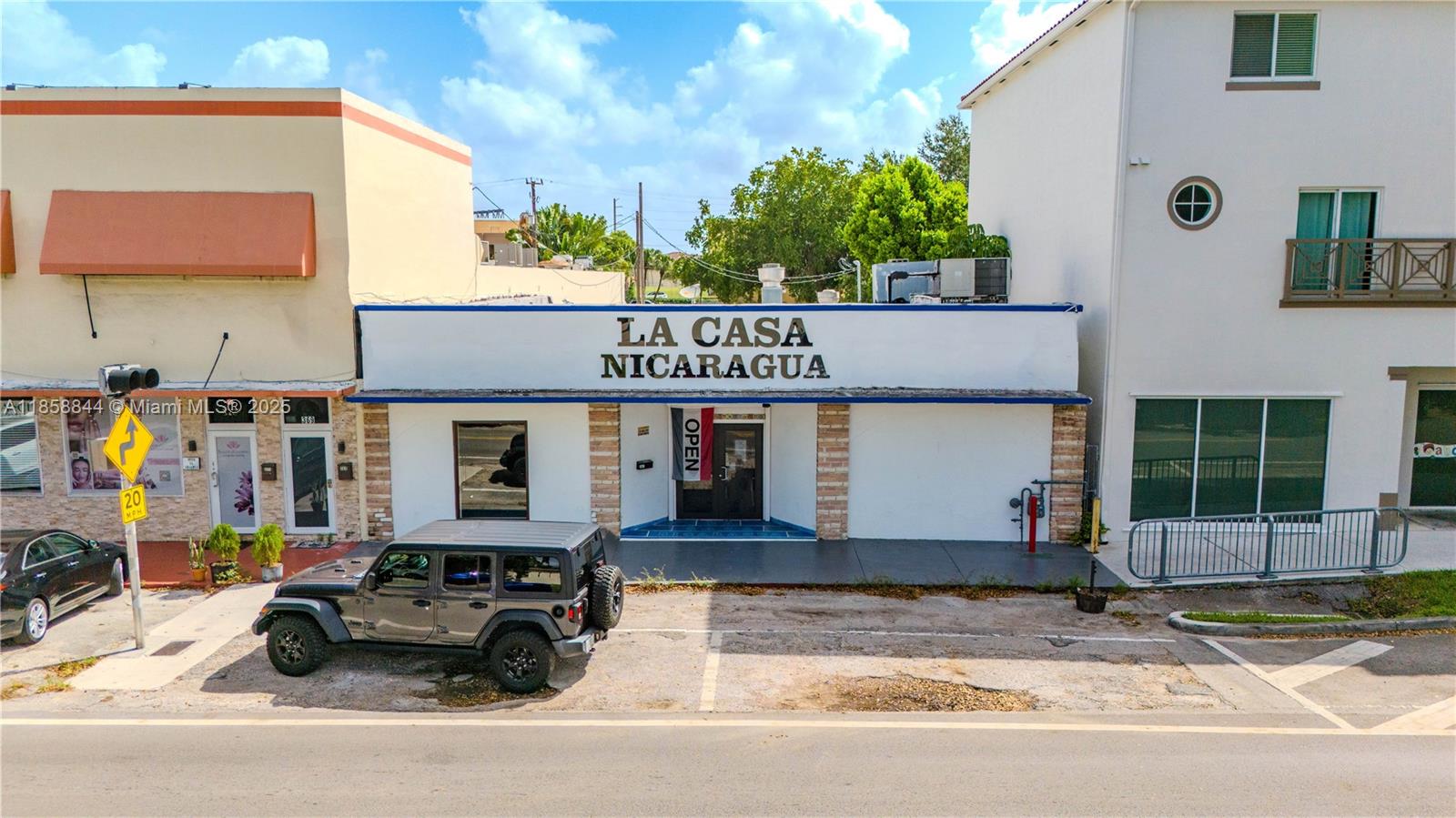   /   sq. ft. $ 2025-08-14 0 foto