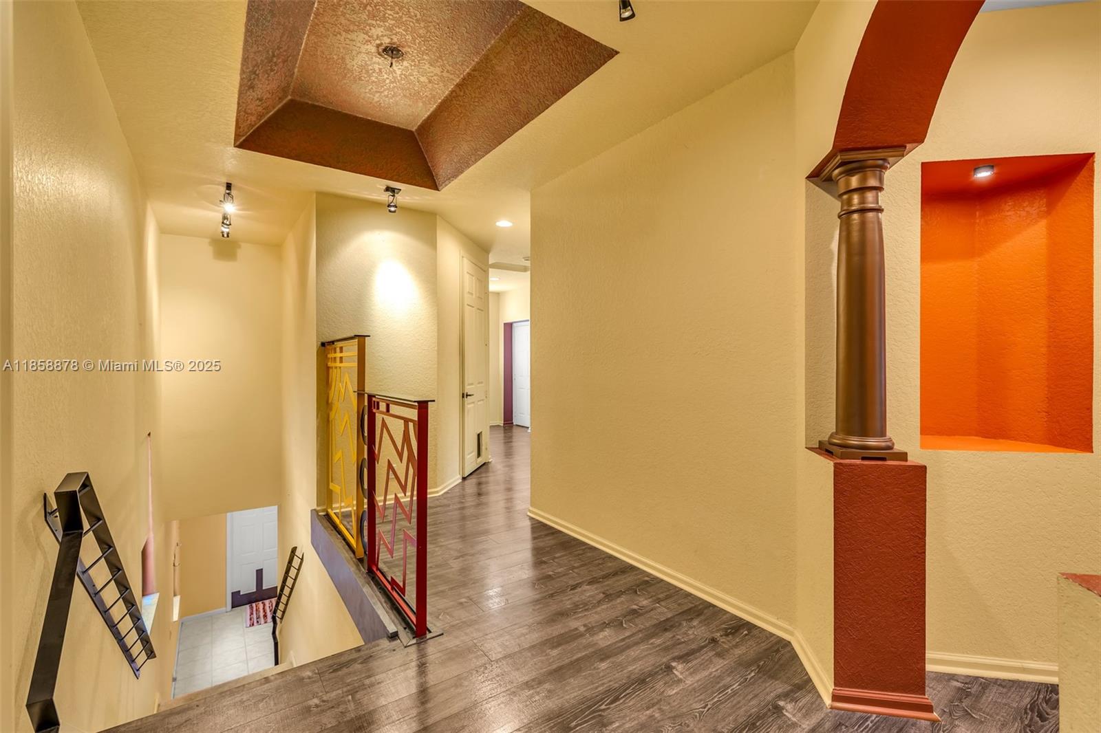 See details 2709 4 / 3 2360 sq. ft. $ 2025-08-14 0 Photo