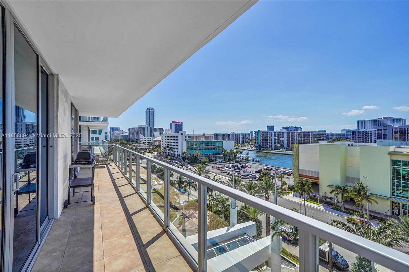 Photo of 3101 Ocean Dr  #701, Hollywood, Florida, 33019 - 