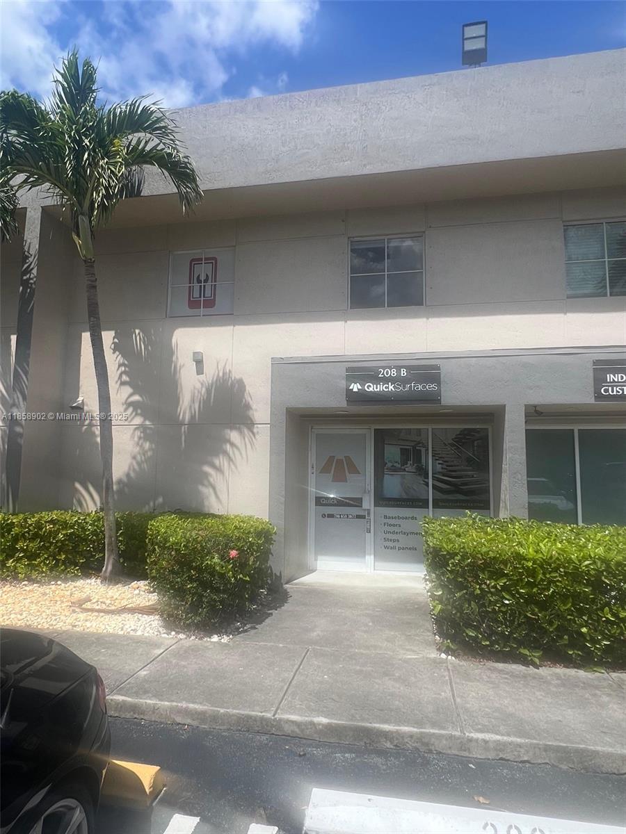 208  /   sq. ft. $ 2025-08-14 0 Photo
